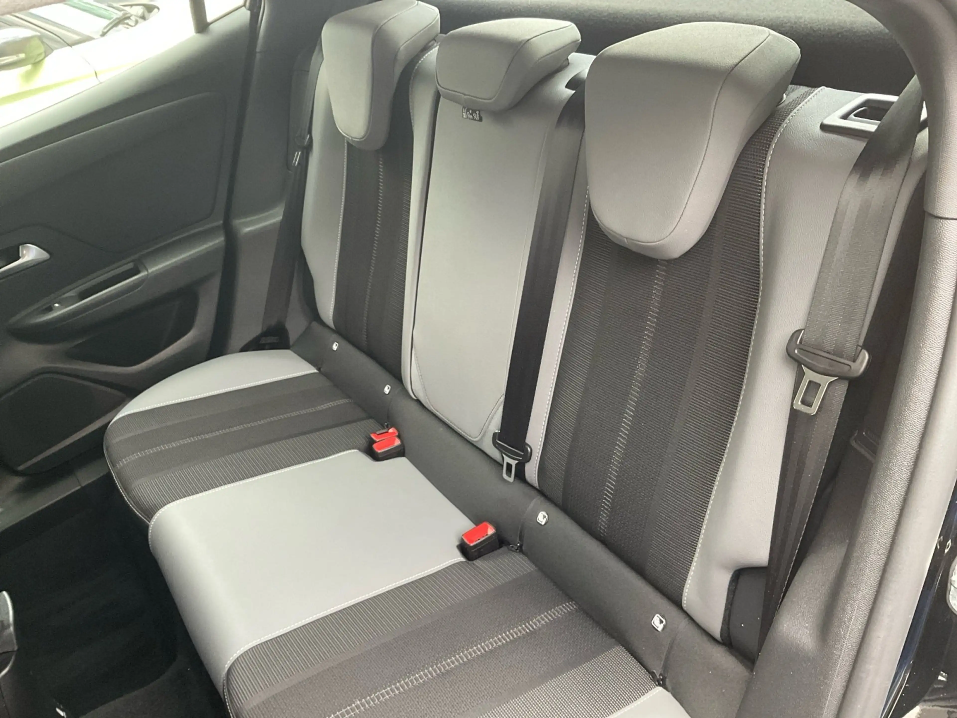 Opel Mokka 1.2 Turbo Elegance LED+SHZ+Rückfahrkamera — photo 13