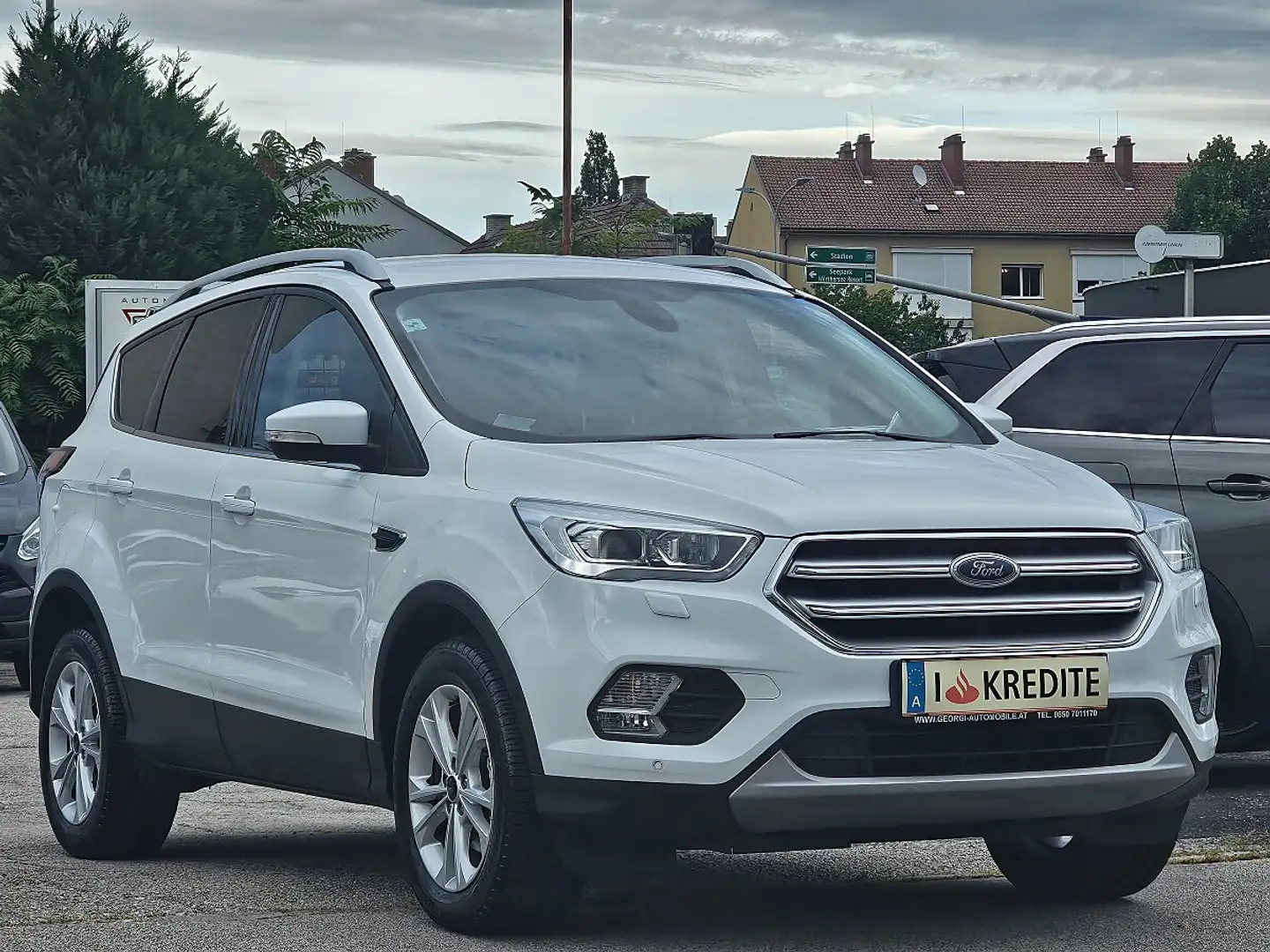 Ford Kuga 1,5 EcoBoost Titanium Start/Stop 1-Hand Pickerl... Weiß - 1