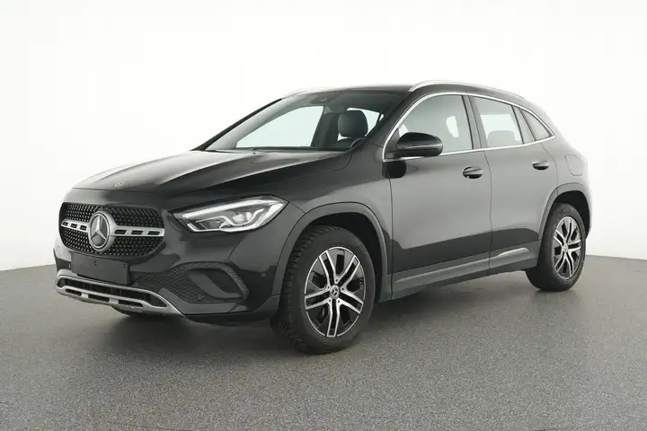 Mercedes-Benz GLA 200 200d Business Line