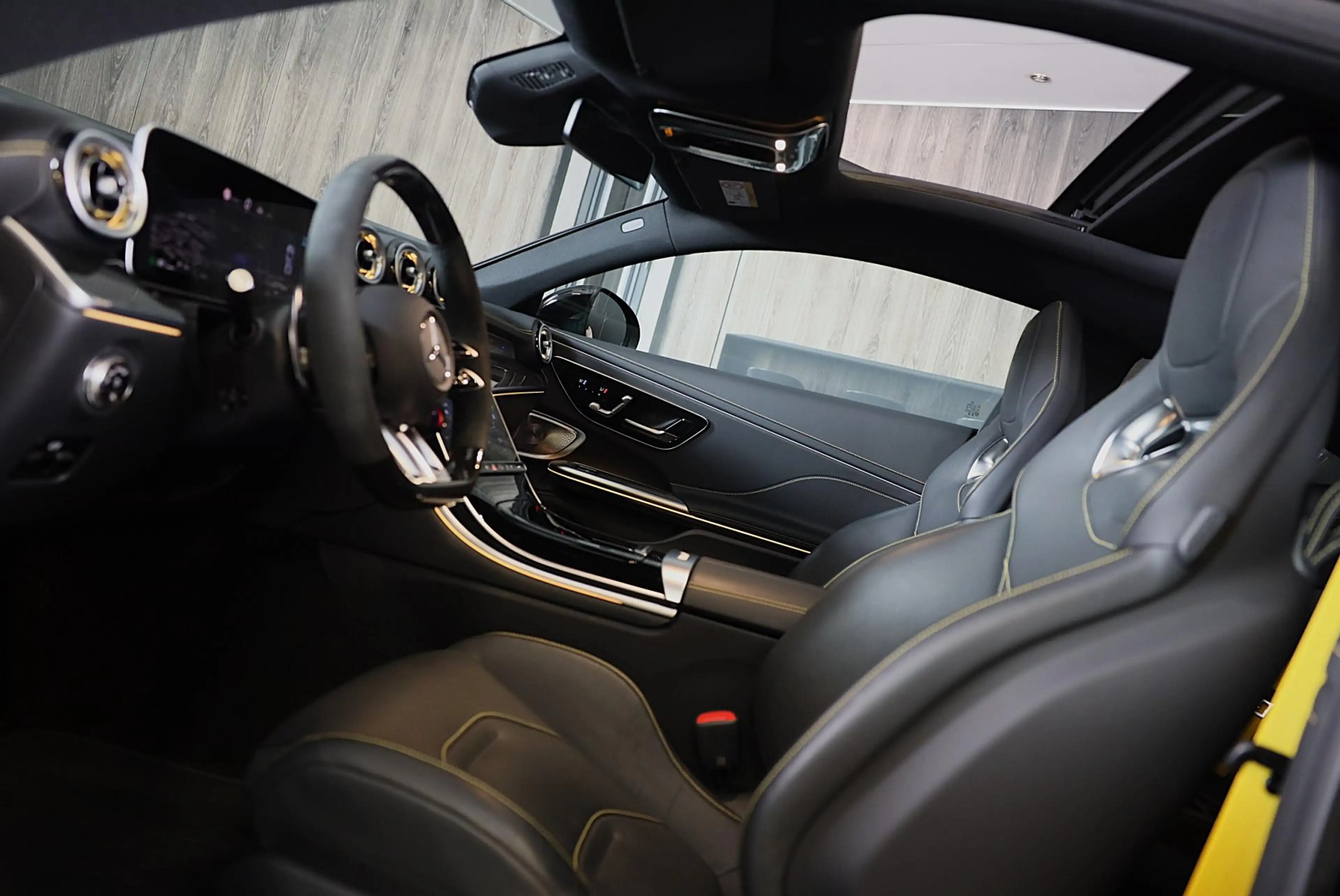 Mercedes-Benz CLE 53 AMG Coupé 4MATIC+ / Performance Zetels / Carbon / Head — photo 8