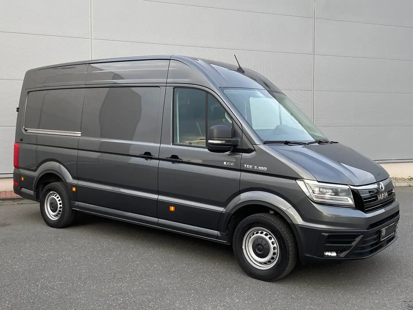 MAN TGE 3.180 L3H3 Kasten 4x4 DIFF AHK ACC STANDHZ Szürke - 2