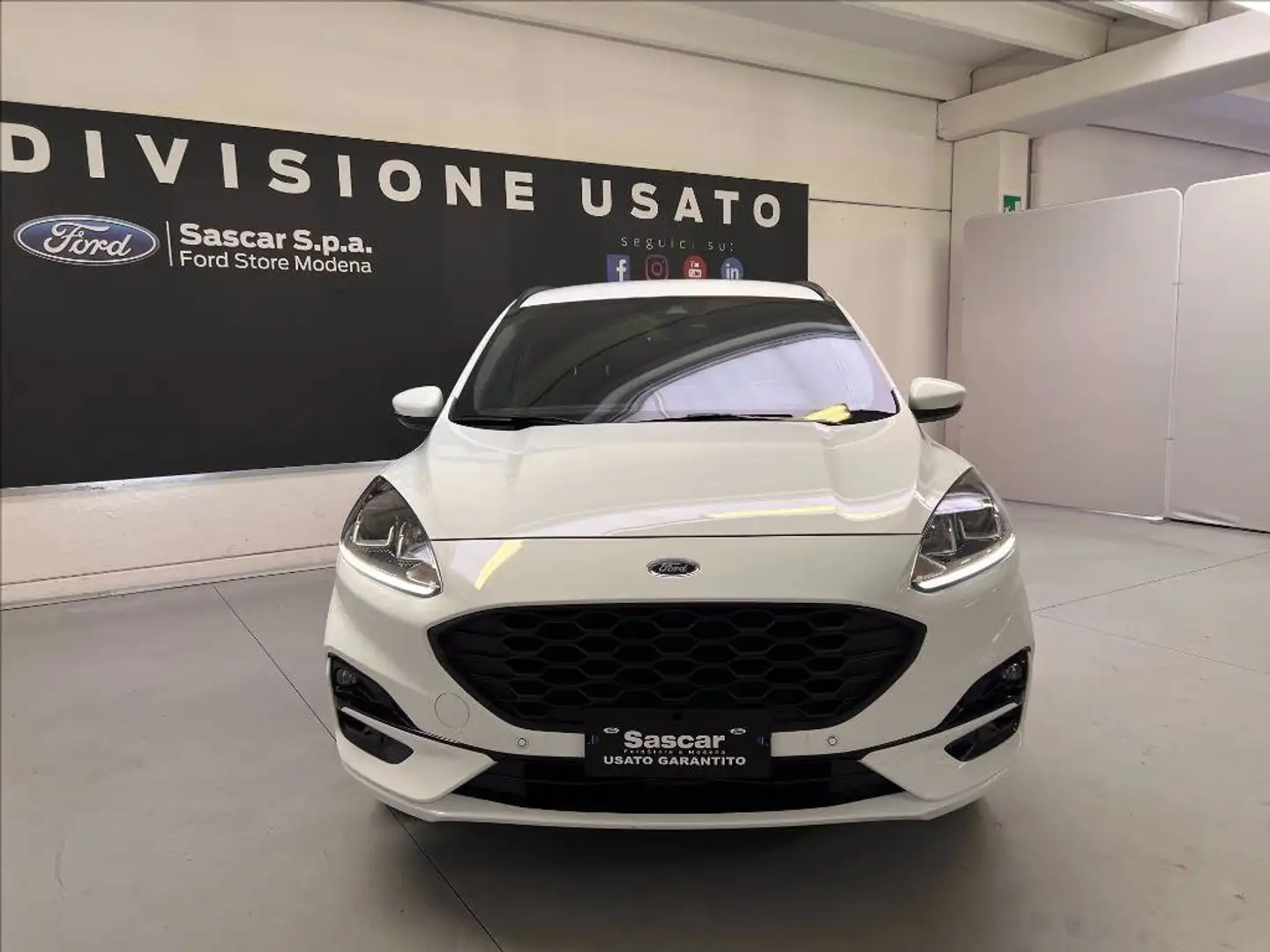 Ford Kuga 2.5 full hybrid ST-Line awd 190cv cvt Bianco - 2