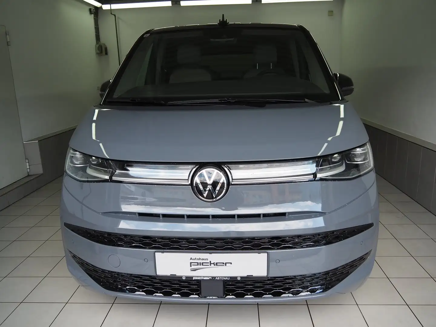 Volkswagen T7 Multivan VW T7 Multivan Edition ÜH eHybrid 180 kW 4M Grau - 2