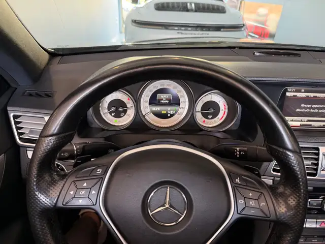 Mercedes-Benz E-Class view 6