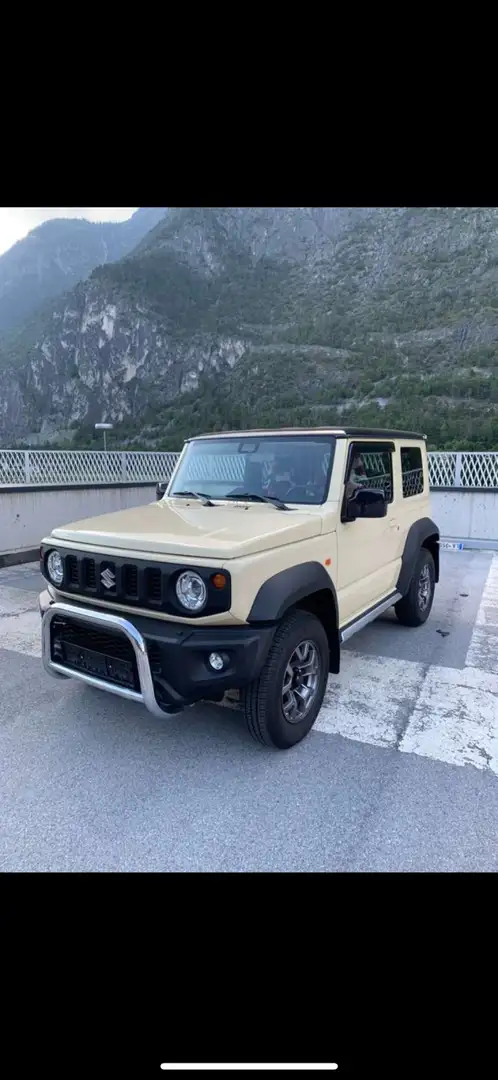 Suzuki Jimny 1,5 VVT Allgrip Flash ** 4. Sitzer ** Béžová - 1