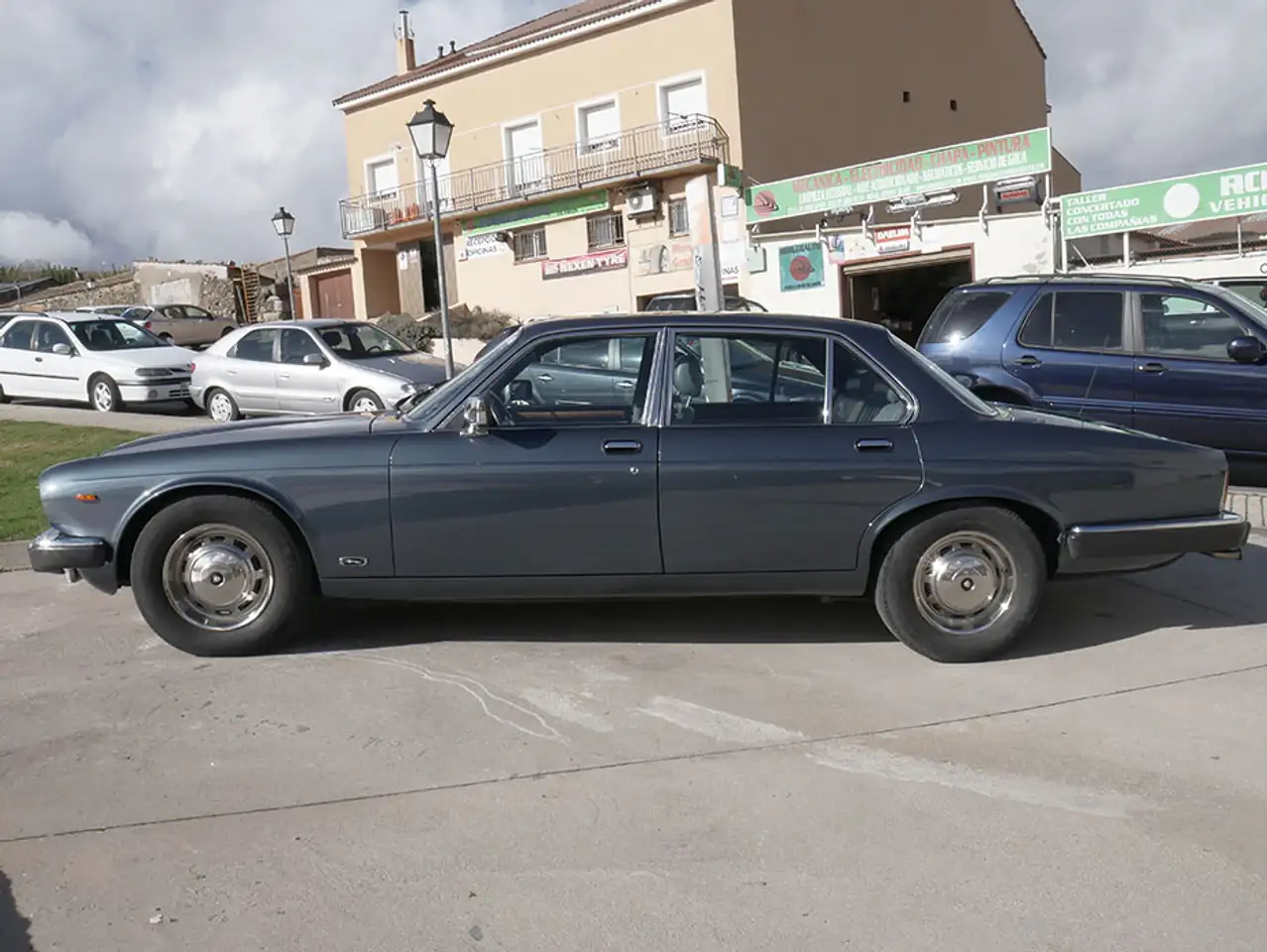 Jaguar XJ12 Sovereign HE, foto 8