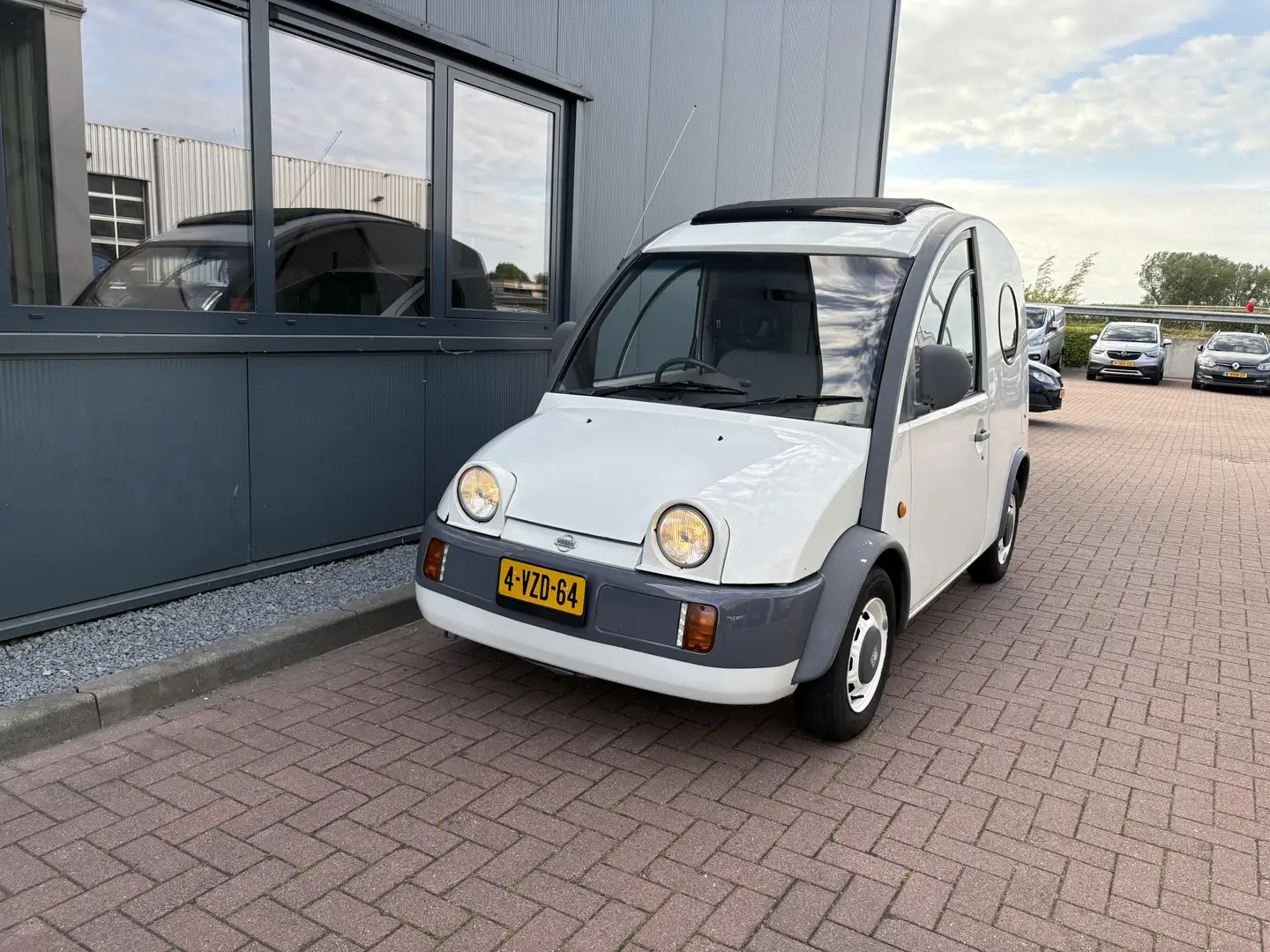 Nissan Cargo S-CARGO 1.5 Automaat SCHUIFDAK Alb - 2
