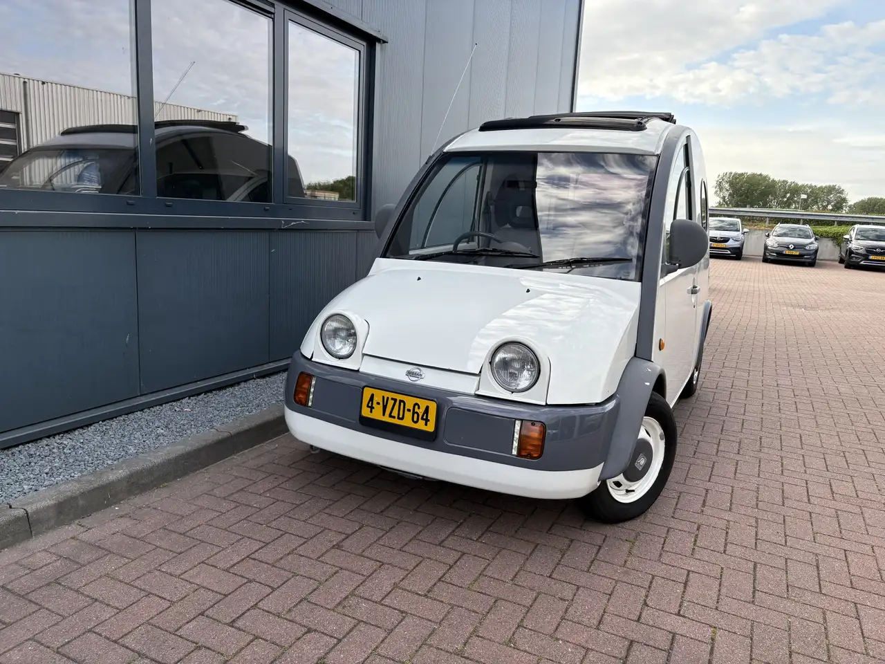 Nissan Cargo S-CARGO 1.5 Automaat SCHUIFDAK, foto 2