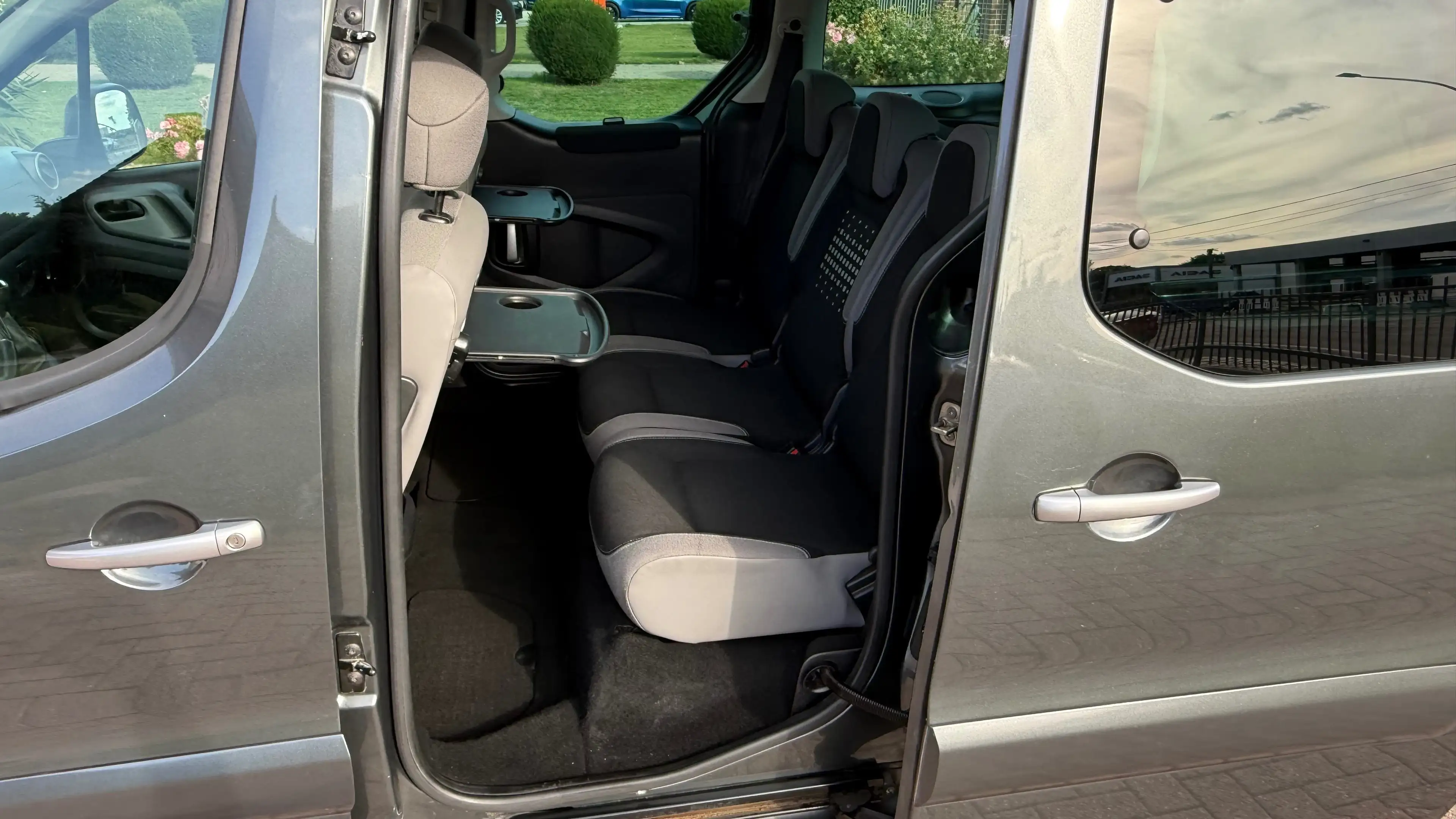 Citroen Berlingo 1.6 BlueHDi /1 ER PROP./GPS/CAMERA/AIRCO/GAR.1AN — photo 12