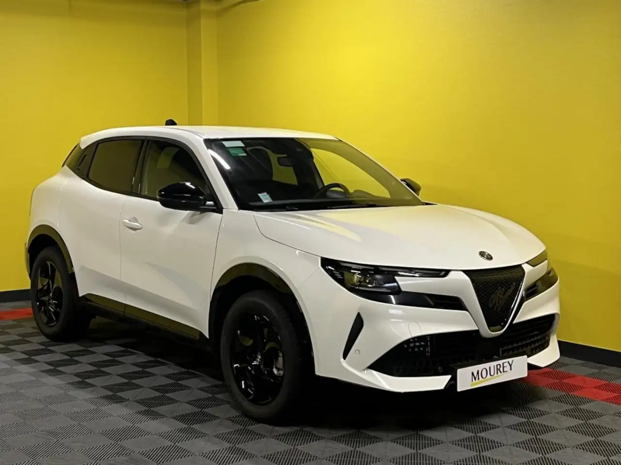 Alfa Romeo Junior 2025