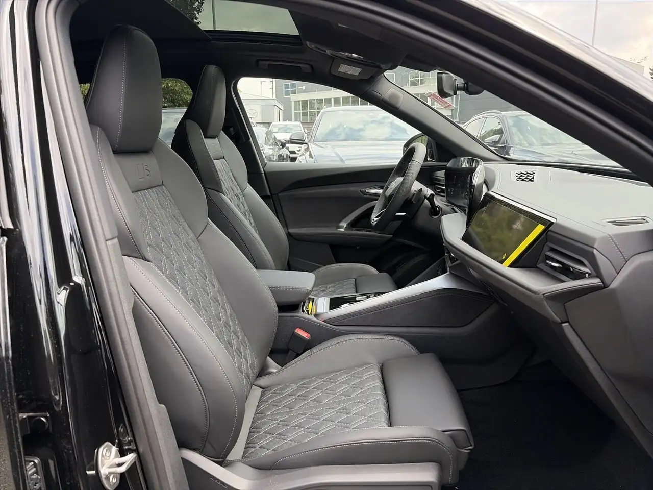 Audi SQ5 снимка Audi SQ5