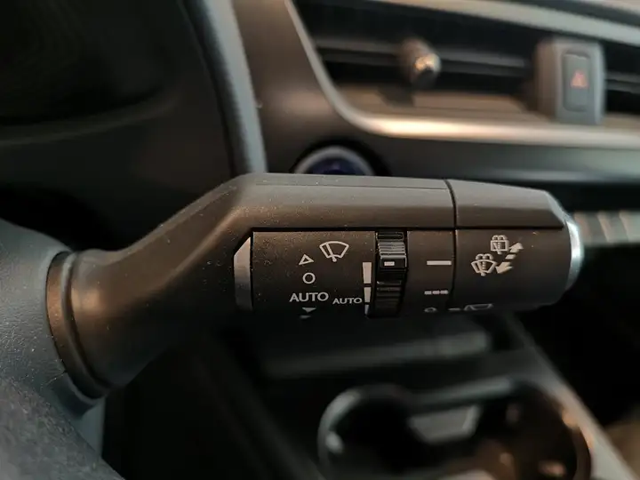 Lexus UX 250h BUSINESS CITY 2022, foto 22