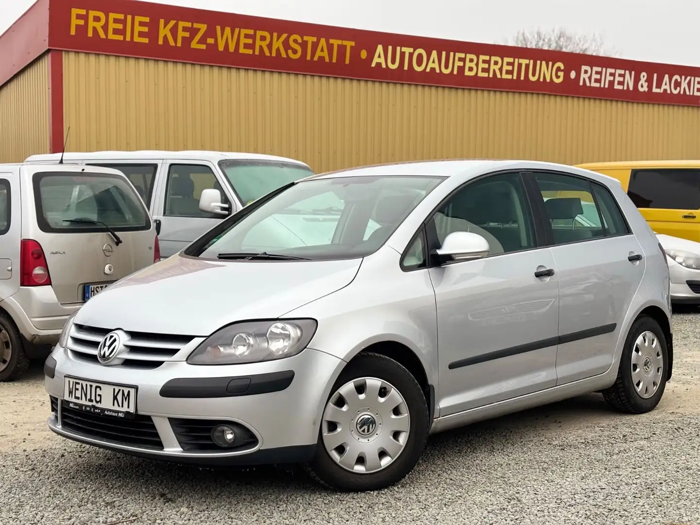 Volkswagen Golf Plus 1.6 KLIMA,Sitzheiz,1-Hand,Erst 79550 Silber - 1