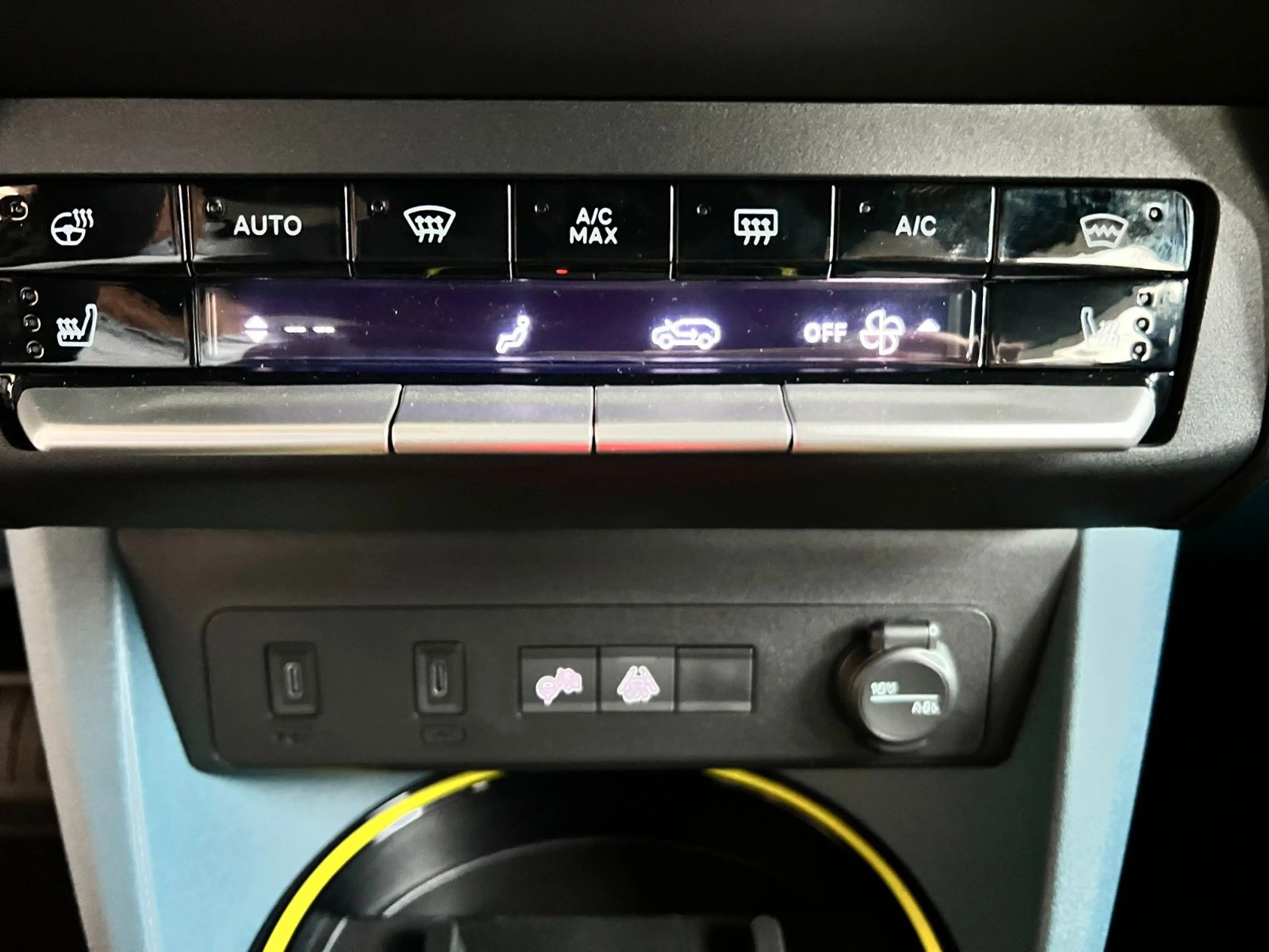 Fiat Grande Panda 1.2 Hybrid eDCT La Prima — photo 32