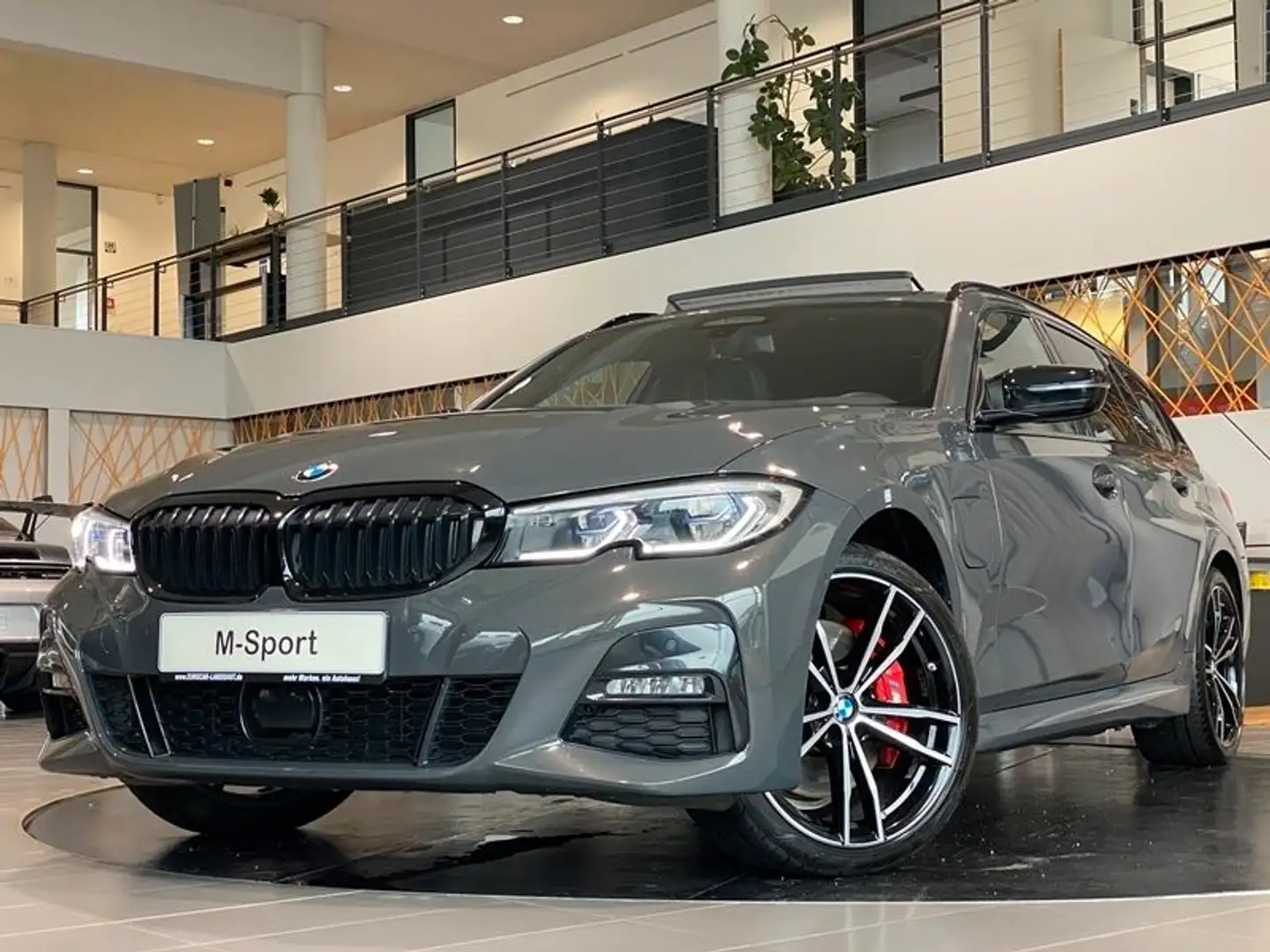 BMW 330 e M-Sport CockpitProf. Laser HUD H&K ACC 19" Gris - 1