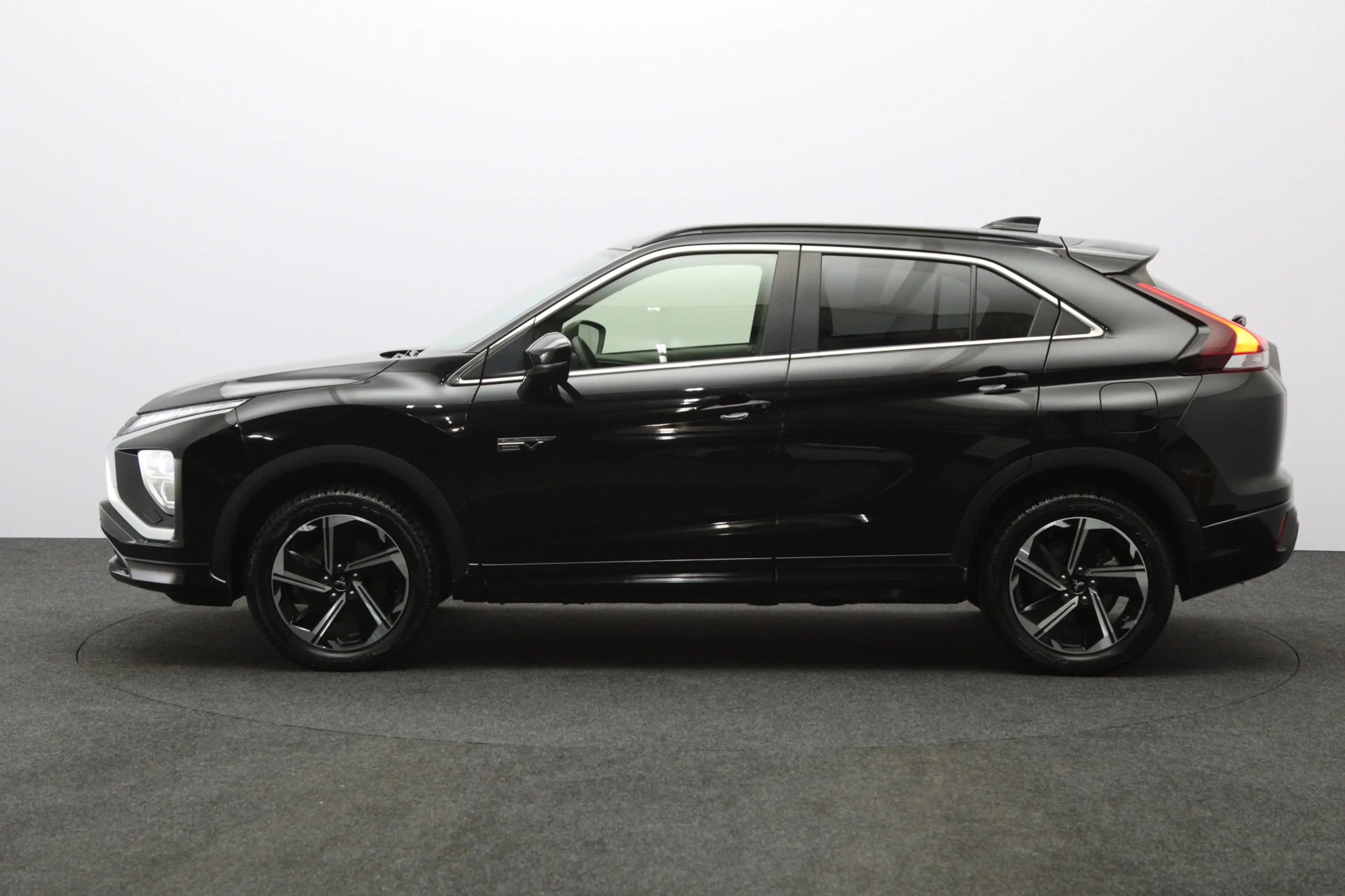 Mitsubishi Eclipse Cross 2.4 PHEV 188 PK Executive, LED, Adaptieve Cruise C — photo 6