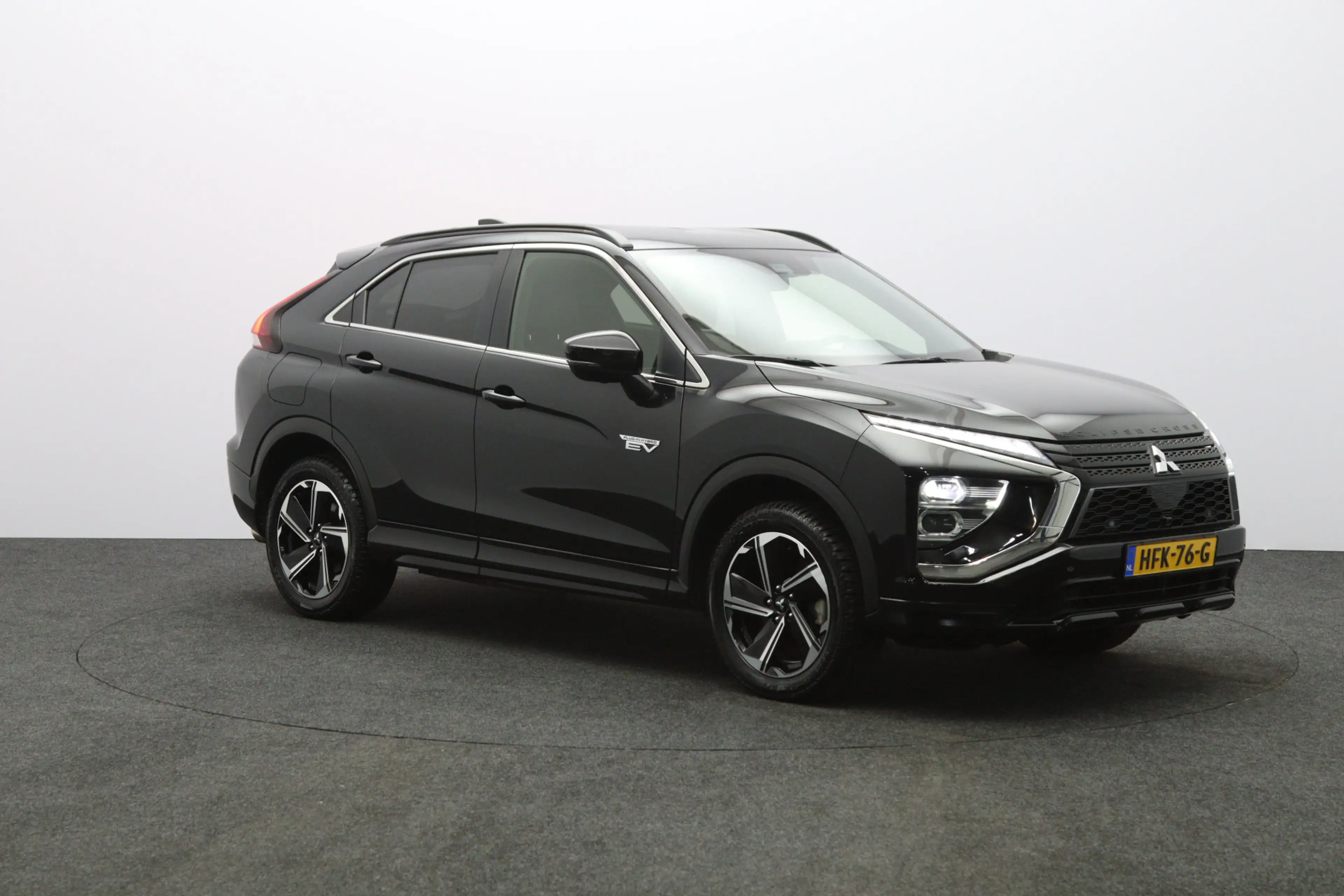 Mitsubishi Eclipse Cross 2.4 PHEV 188 PK Executive, LED, Adaptieve Cruise C — photo 4