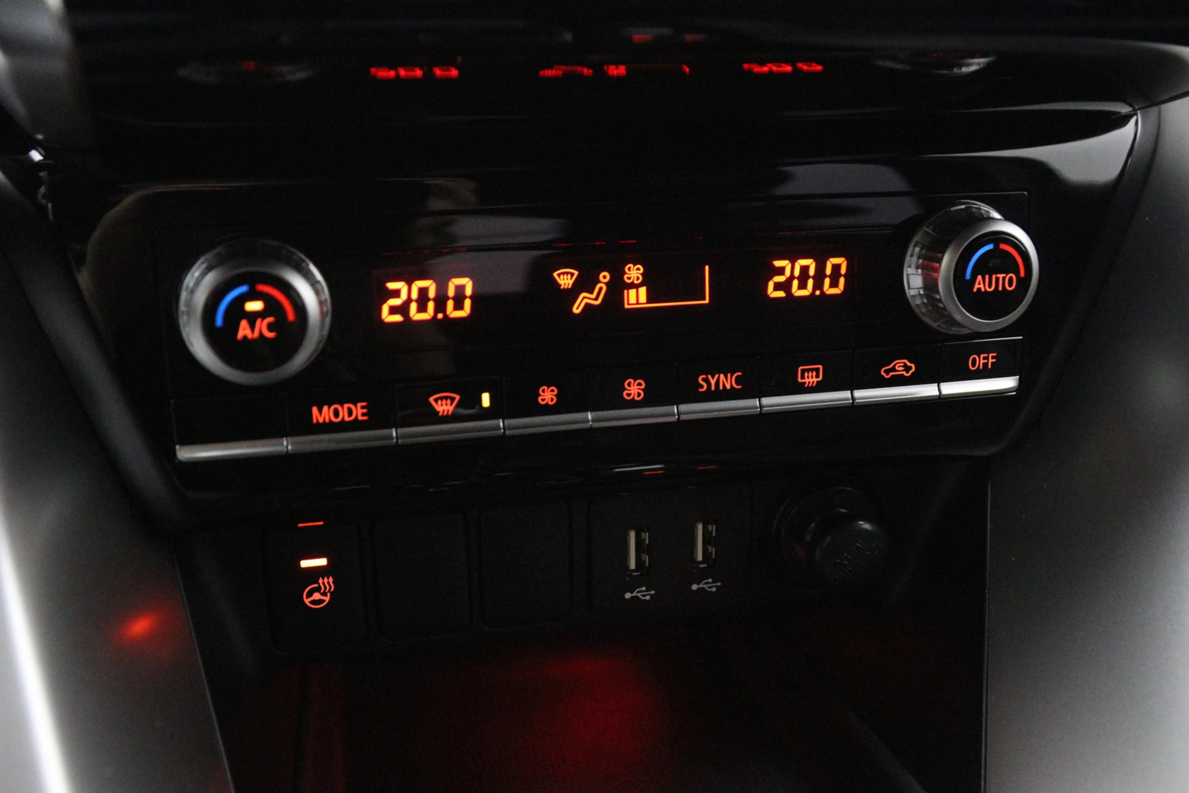 Mitsubishi Eclipse Cross 2.4 PHEV 188 PK Executive, LED, Adaptieve Cruise C — photo 30