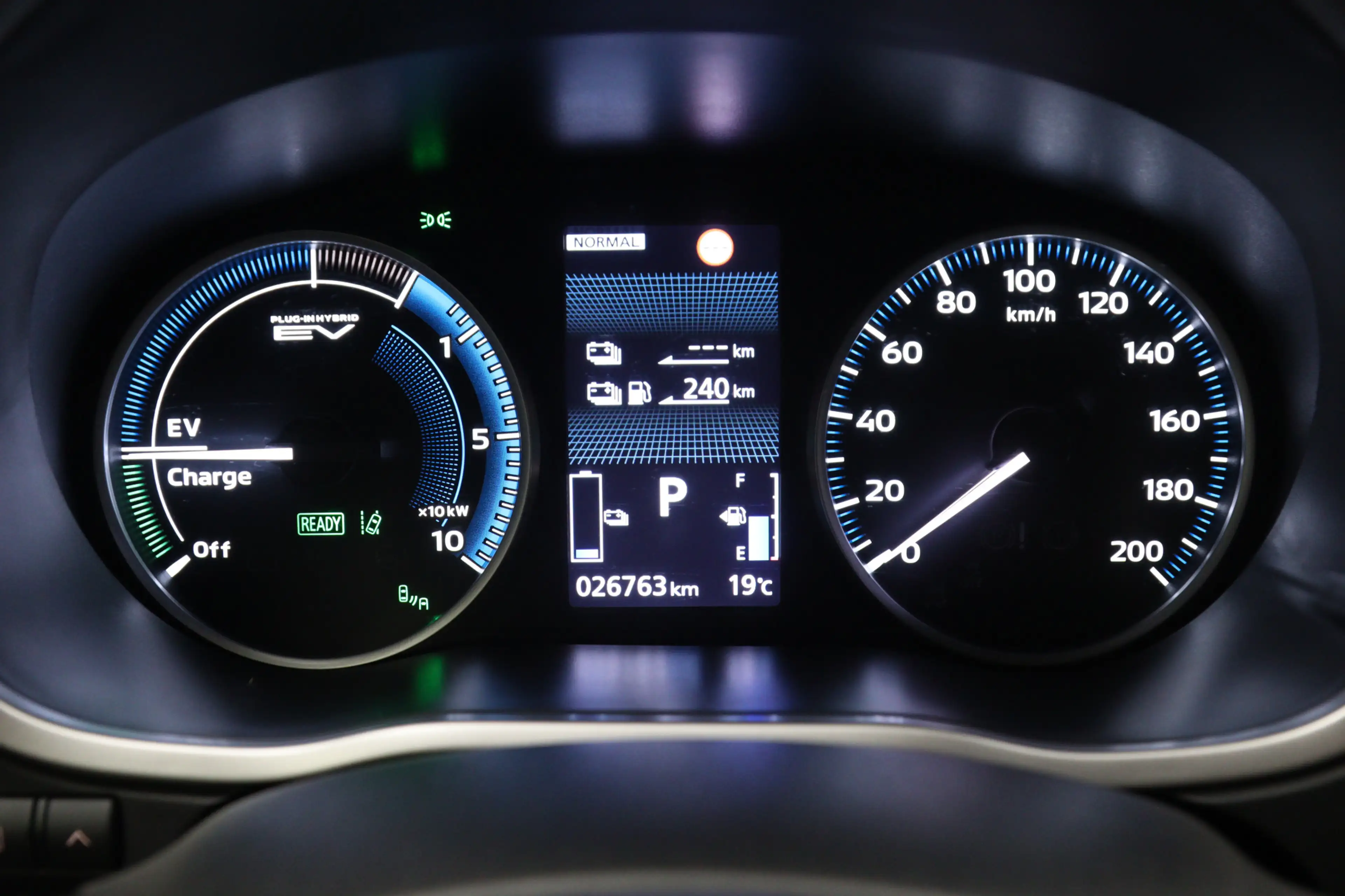 Mitsubishi Eclipse Cross 2.4 PHEV 188 PK Executive, LED, Adaptieve Cruise C — photo 24