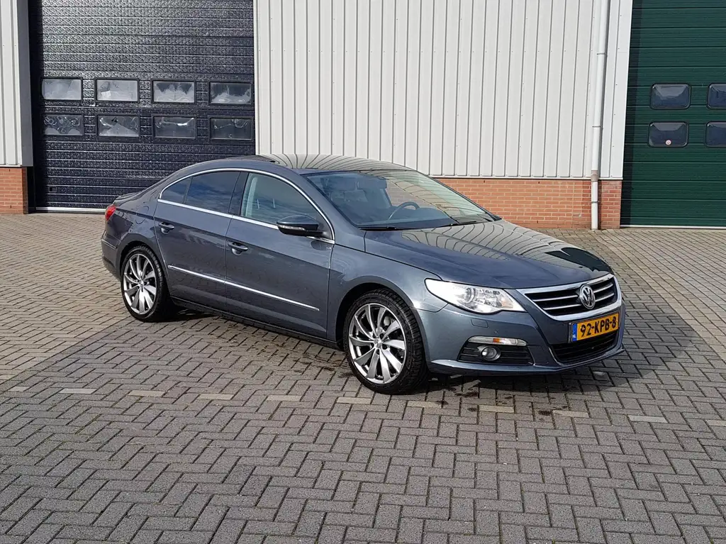 Volkswagen Passat CC 2010 из Европы — купить под ключ