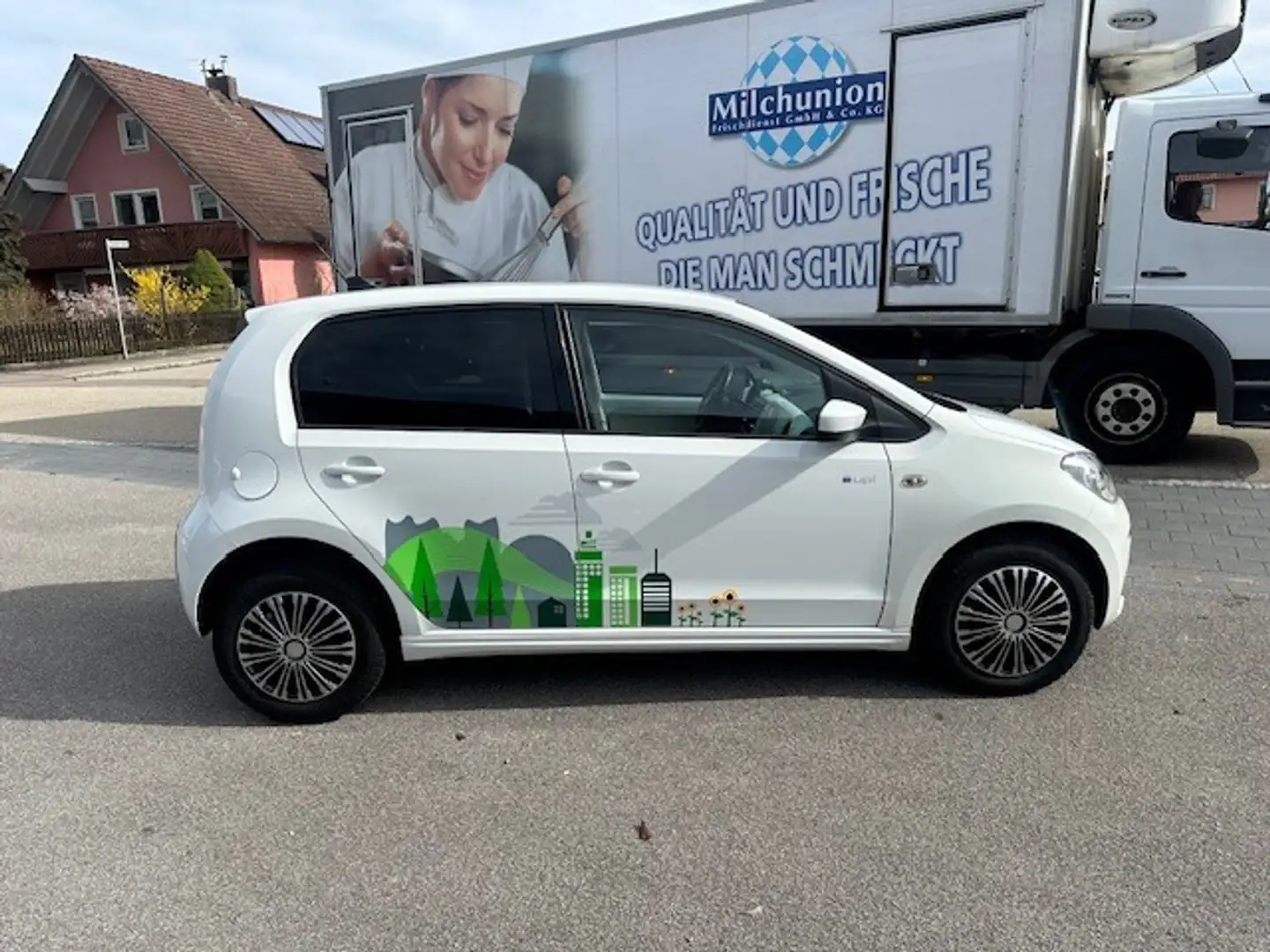 Volkswagen up! e- SHZ+LM+AkustikGlas+KlimaAuto+Navi+Beh.WSS Weiß - 2