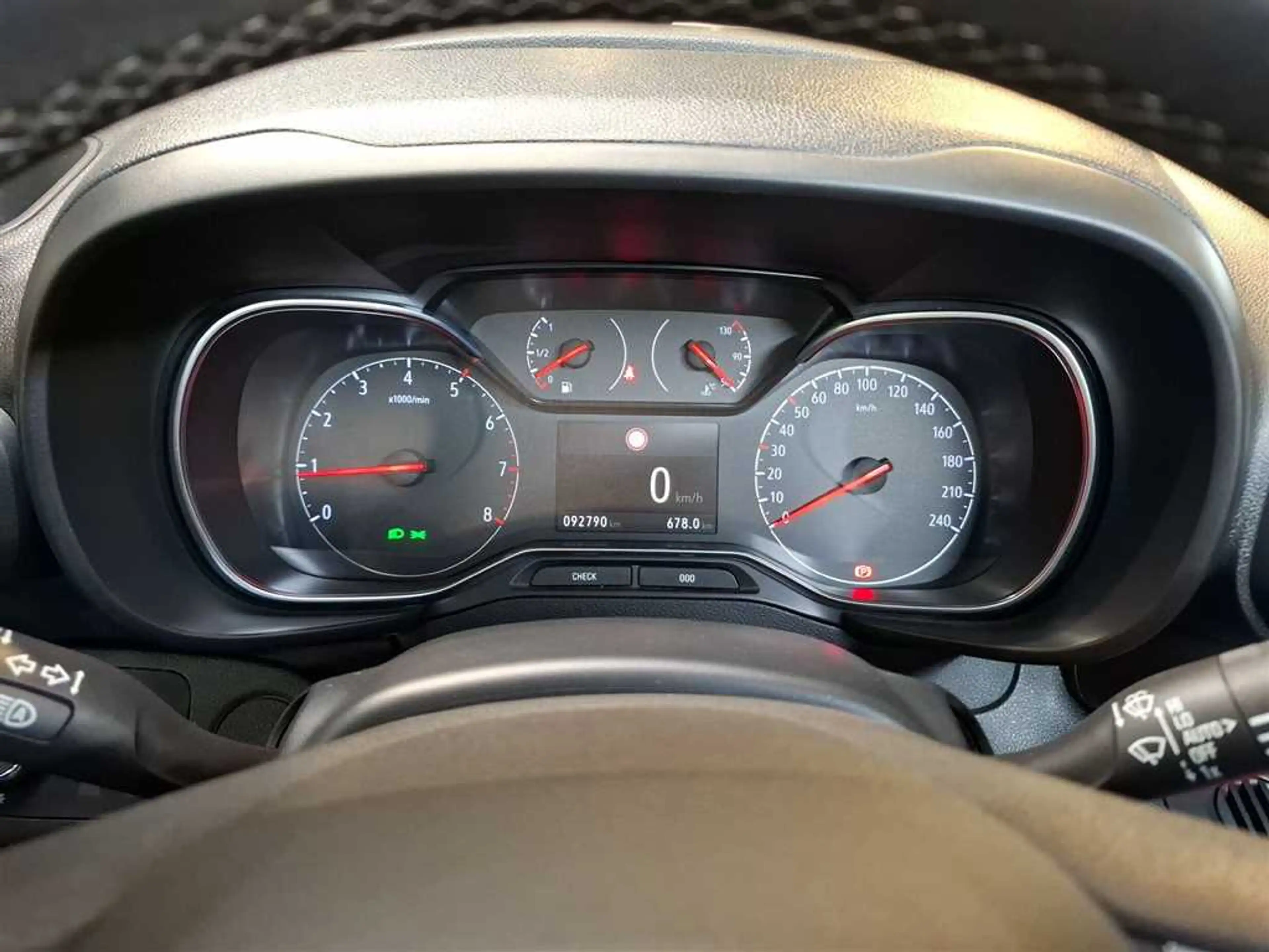 Opel Combo Life Elegance 1.5 Diesel — photo 10