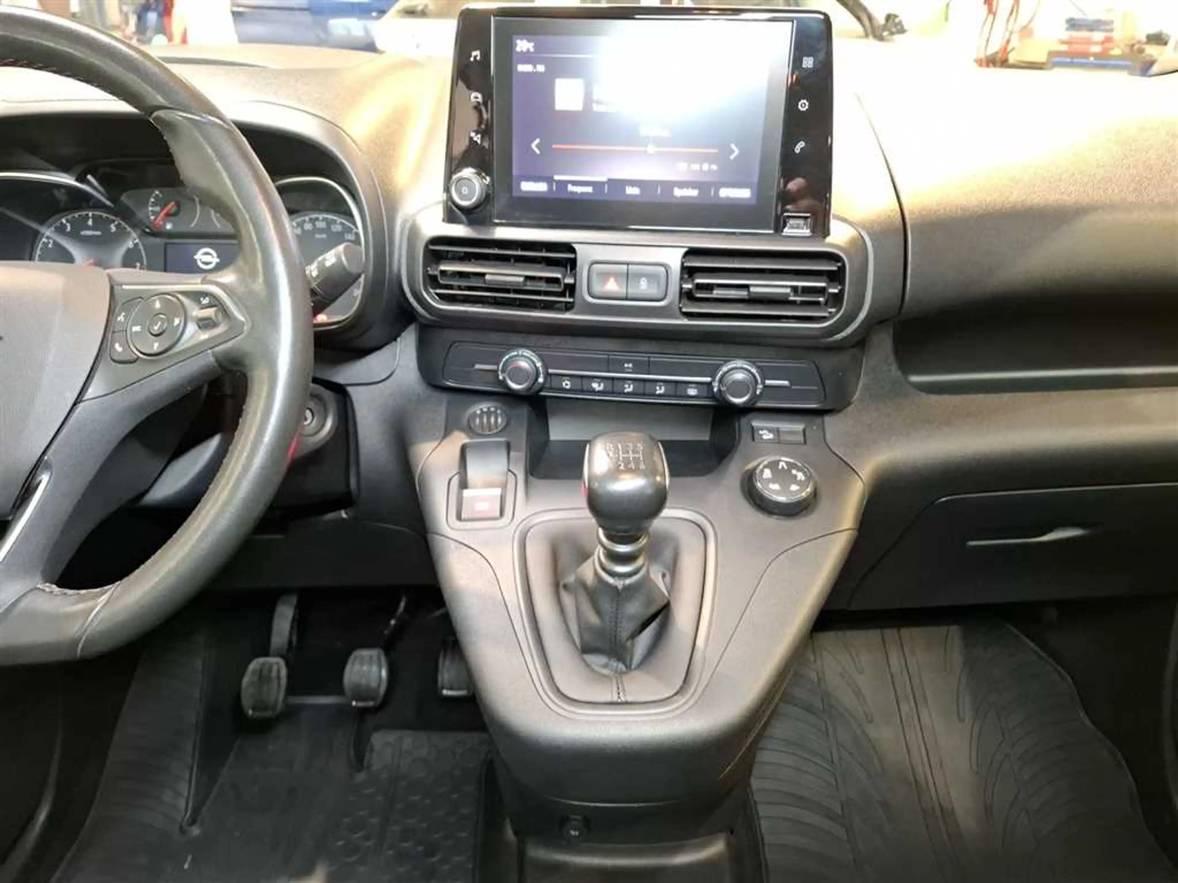 Opel Combo Life Elegance 1.5 Diesel — photo 13