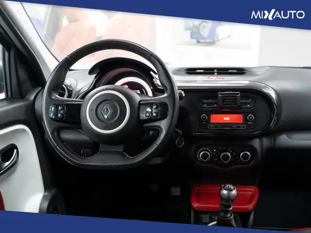 Renault Twingo view 11