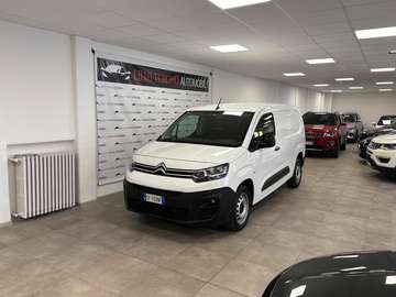BlueHDi 130 S&S Van XL Club €11500+IVA