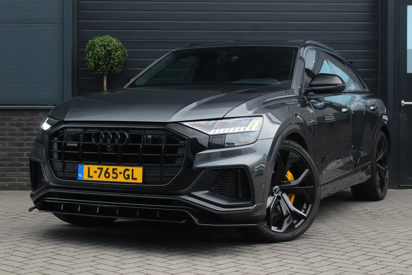 Audi Q8 60 TFSI e quattro Competition | Pano | 22" | B&O Grigio - 1