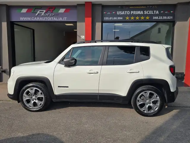 Jeep Renegade view 2