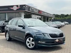 Skoda Octavia Combi 2.0TDI DSG"Style"KEYLESS*AMBIENTE*
