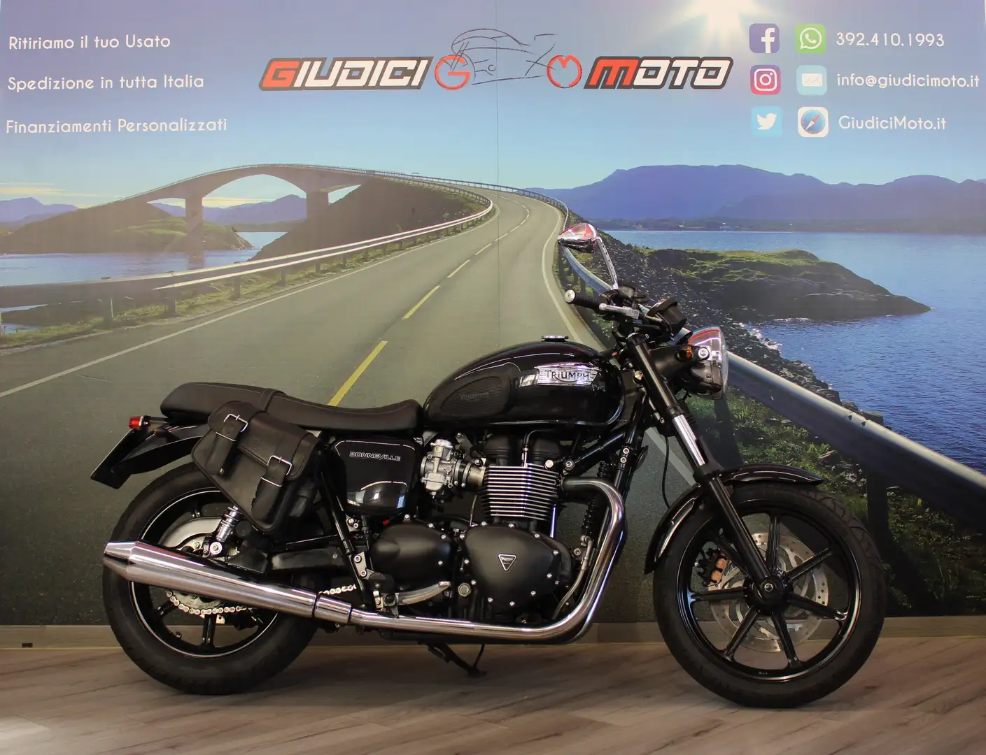 Triumph Bonneville T100 2014 - KM 19367 Nero - 1