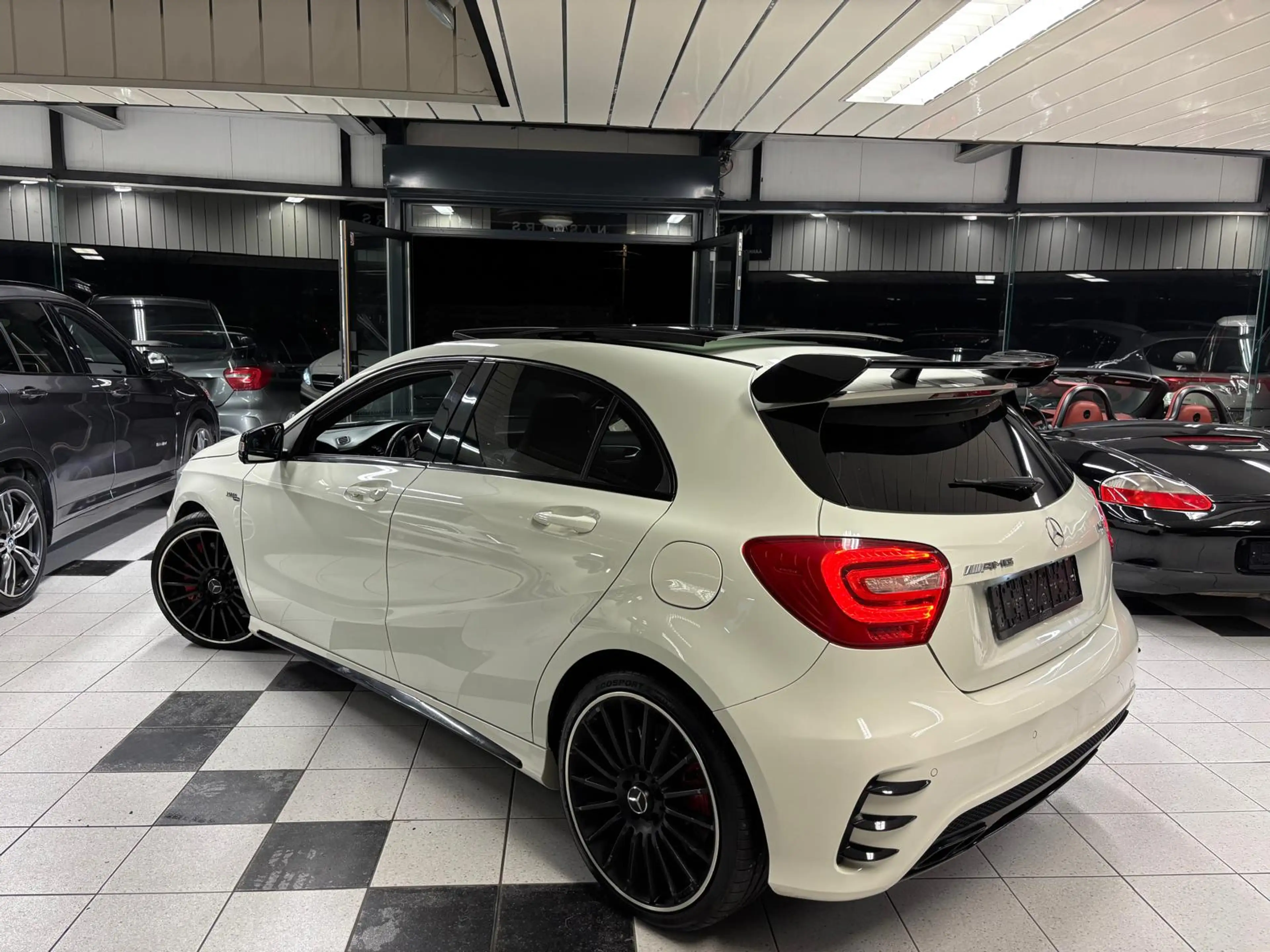 Mercedes-Benz A 45 AMG A 45 AMG 4-Matic — photo 3