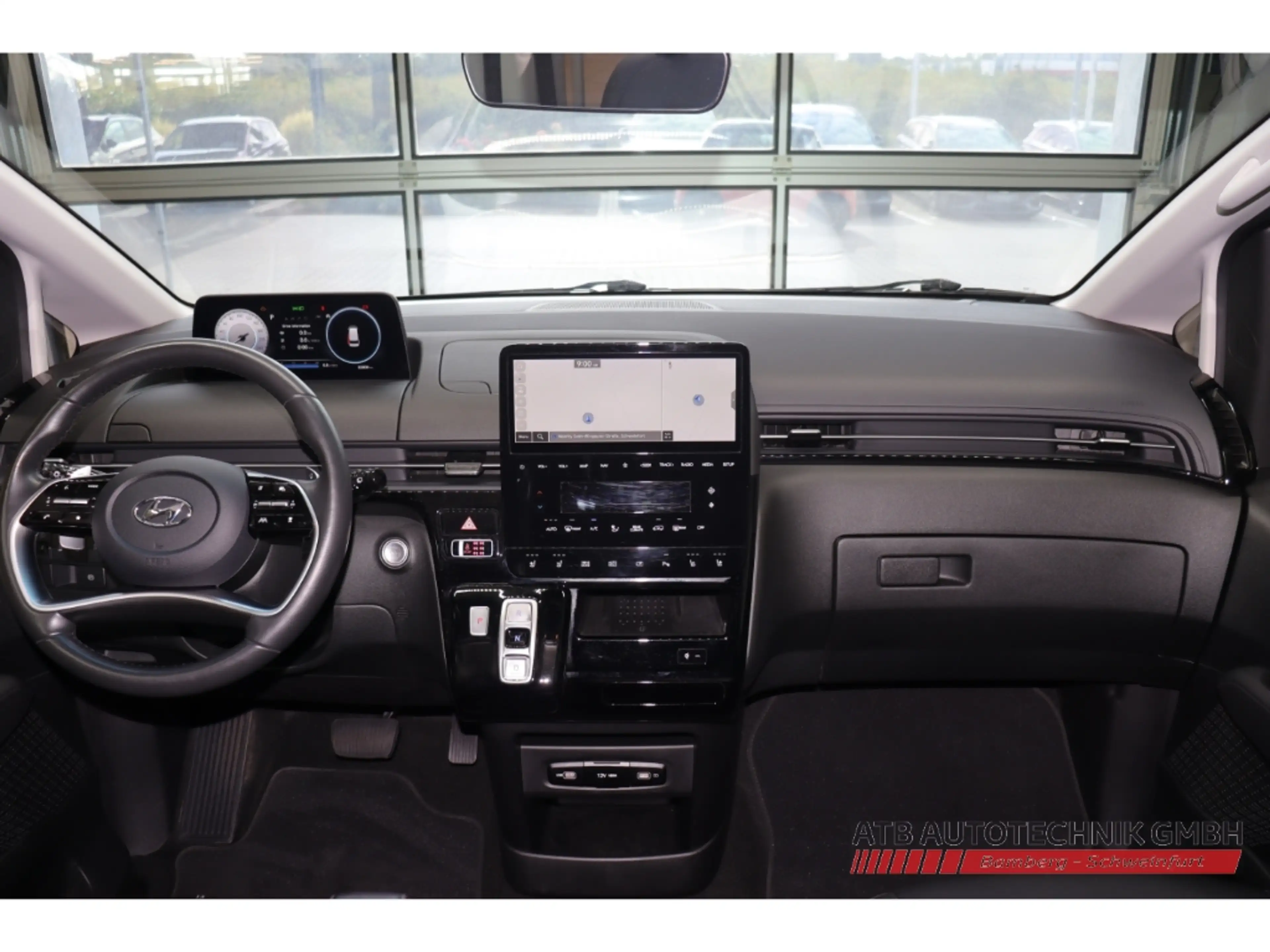 Hyundai STARIA Prime 2WD 2.2 CRDi Park-Paket Navi Bose Klimasitze — photo 8