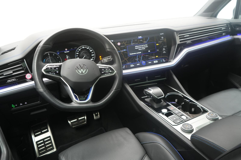 Volkswagen Touareg R e TSI 4Motion Leder/ACC/Kamera/Pano/AH — photo 13
