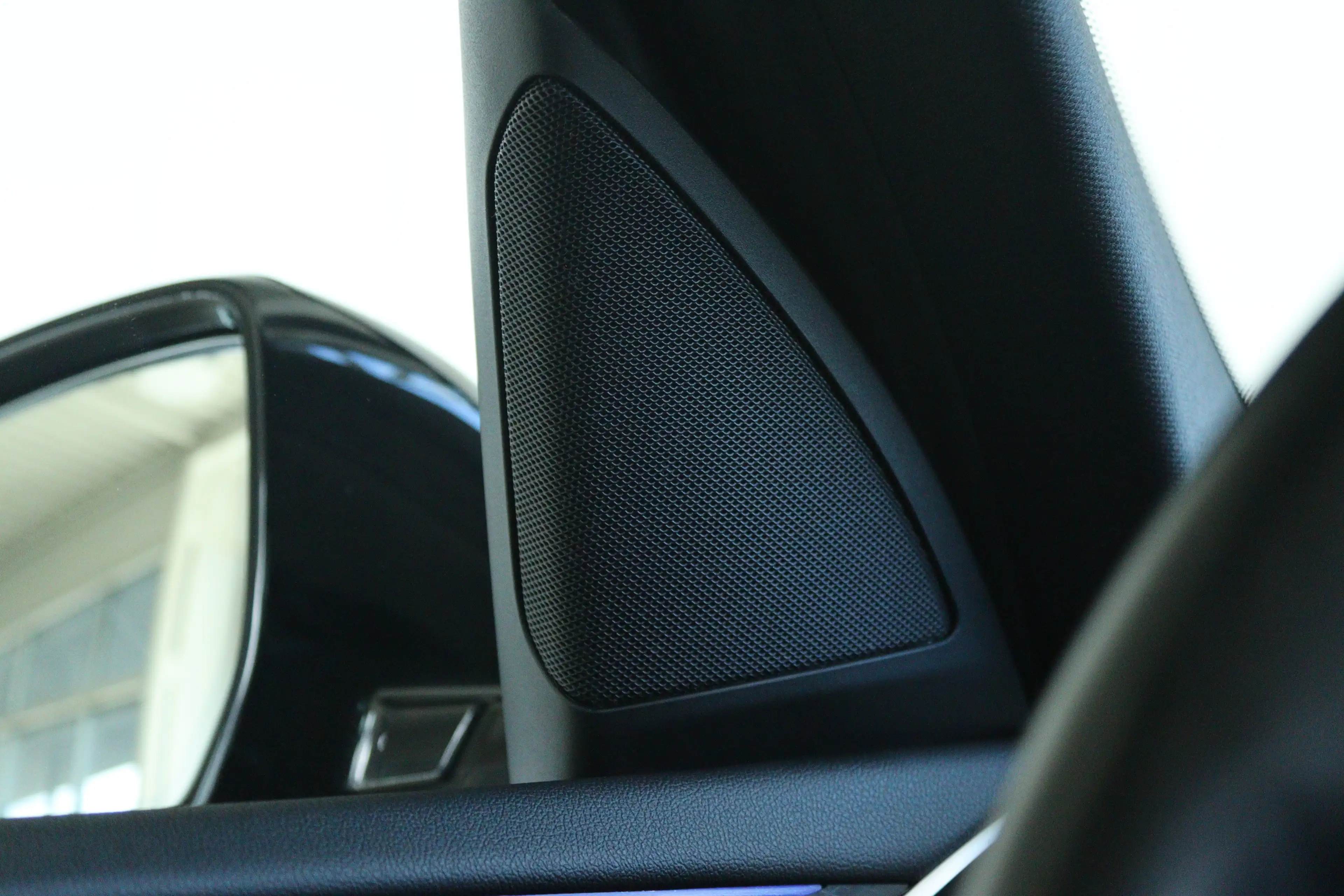 BMW X3 xDrive20i M-Sport Business Edition Plus | Cruise C — photo 35