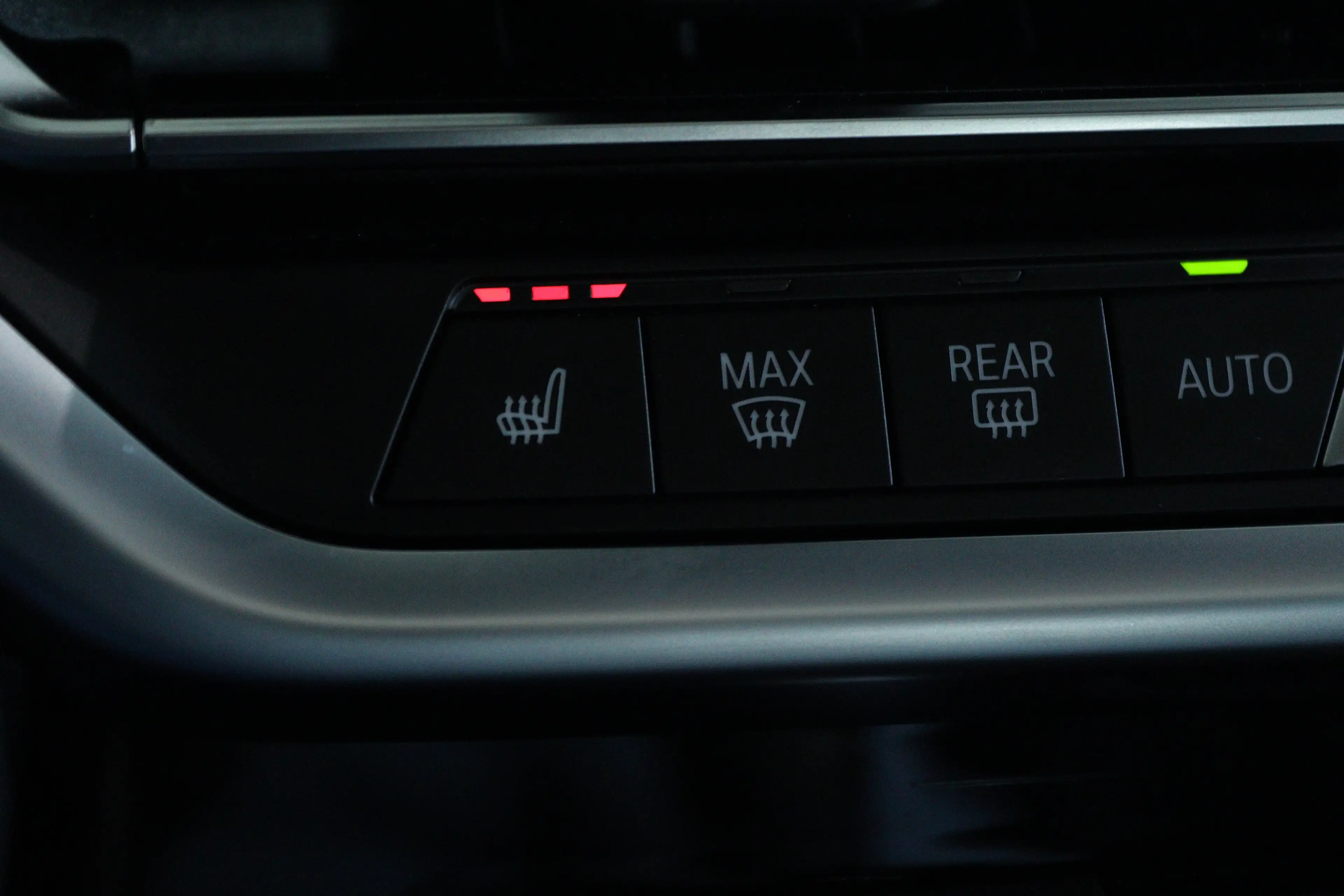 BMW X3 xDrive20i M-Sport Business Edition Plus | Cruise C — photo 32