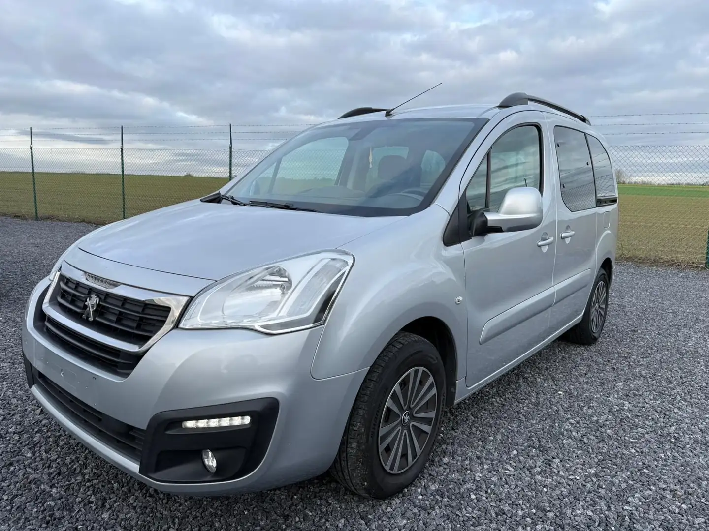 Peugeot Partner Tepee - 2