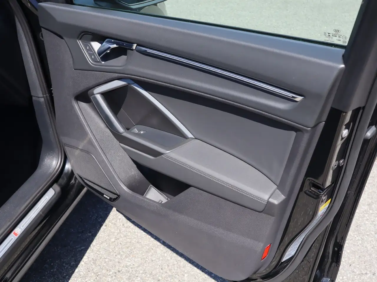 Audi Q3 снимка Audi Q3