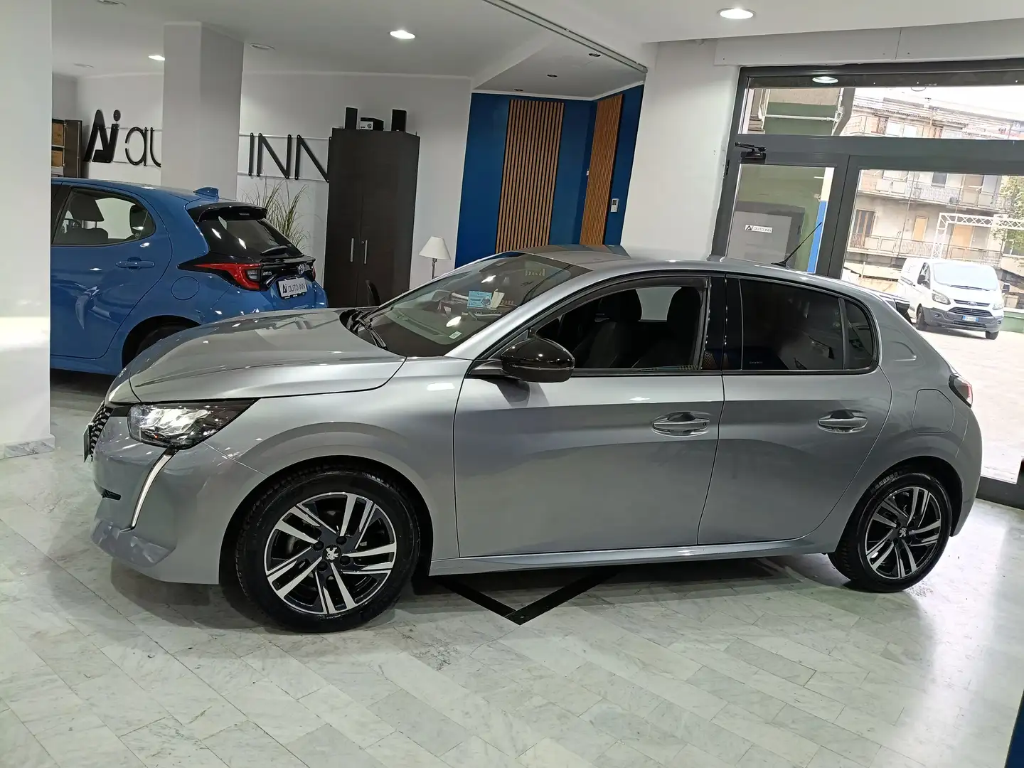 Peugeot 208 208 II 1.2 p.t. Allure Pack Gris - 2