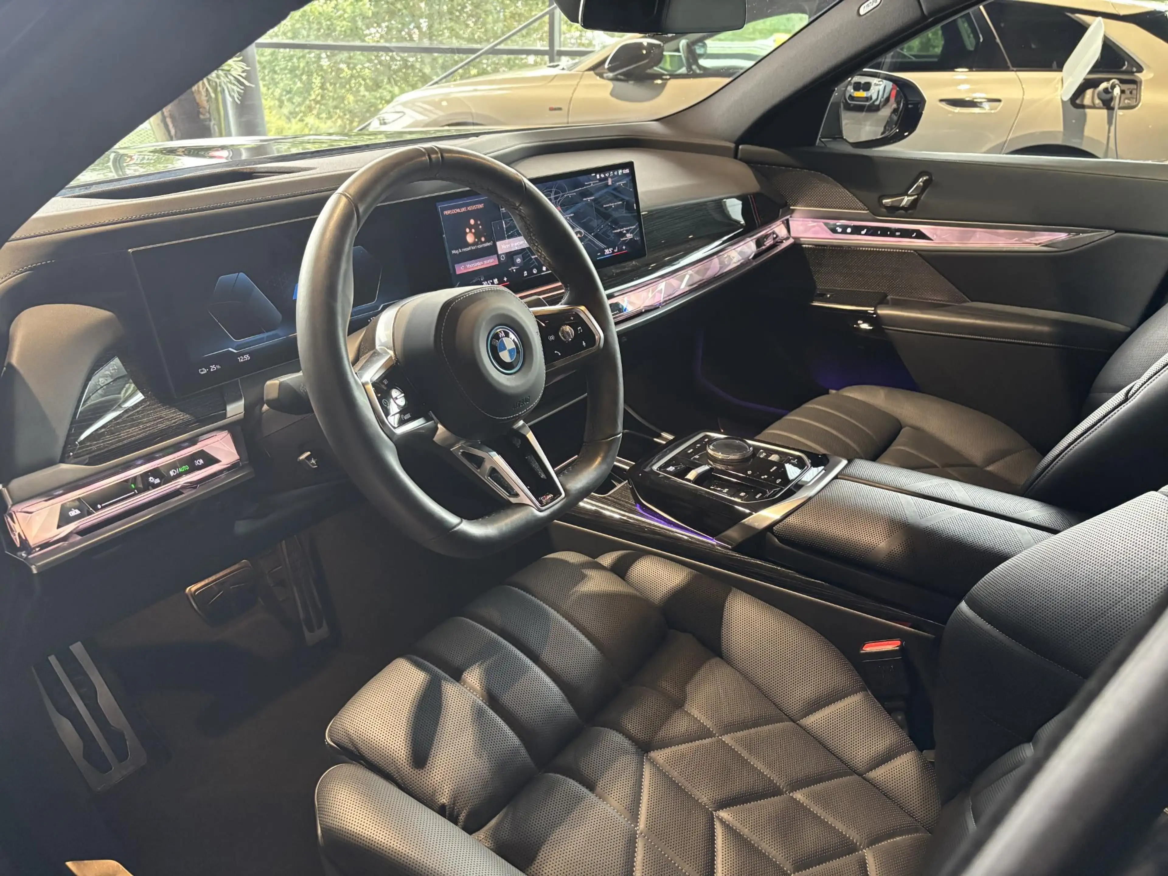 BMW i7 eDrive50 106 kWh | SOH 100 % | THEATER SCREEN | AU — photo 7