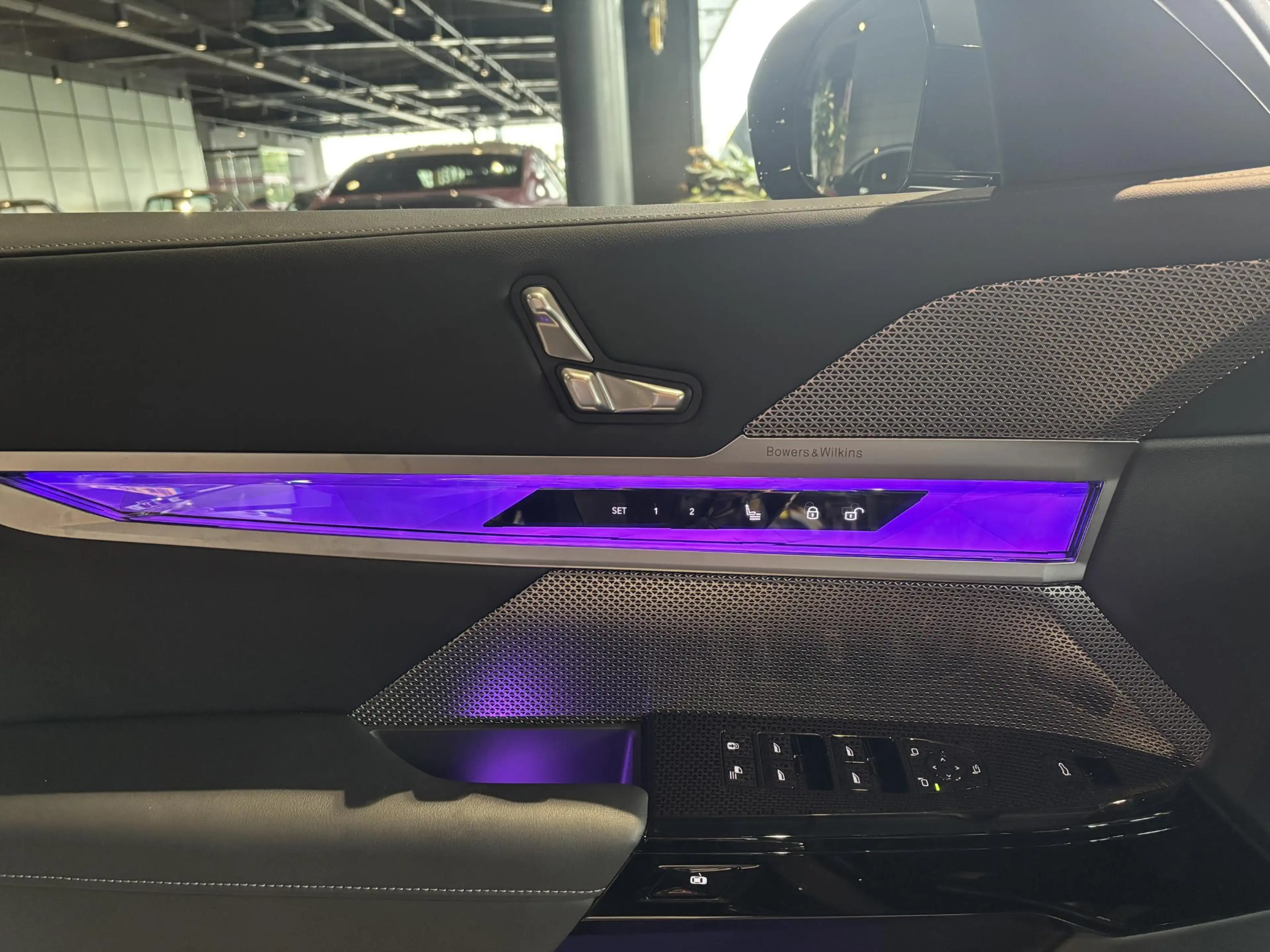 BMW i7 eDrive50 106 kWh | SOH 100 % | THEATER SCREEN | AU — photo 9