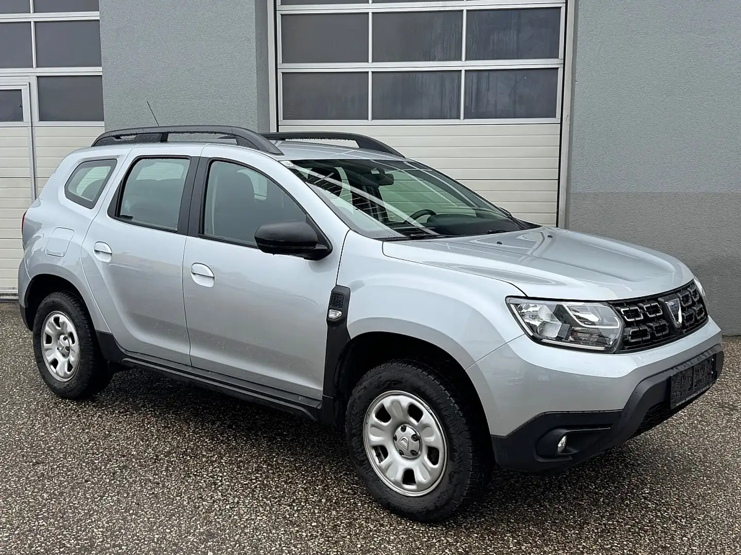 Dacia Duster Blue dCi 115 Comfort Silber - 2