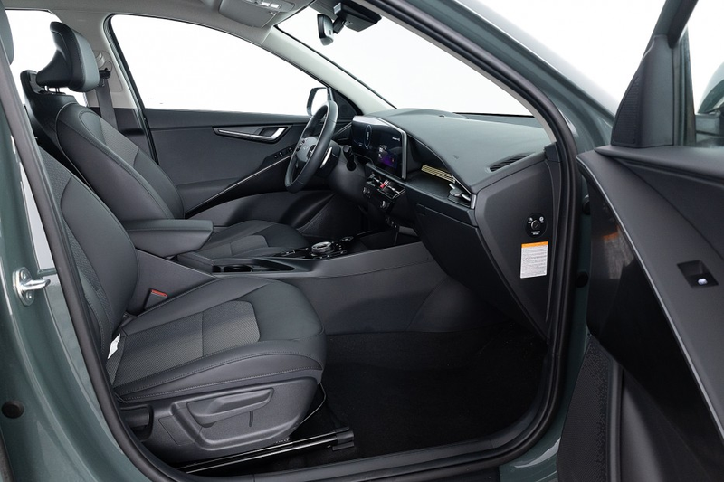 Kia e-Niro EV DynamicLine 64.8 kWh | Half LEDER | Stoelverwar — photo 8