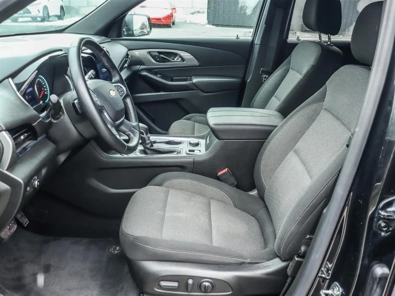 Chevrolet Traverse снимка Chevrolet Traverse