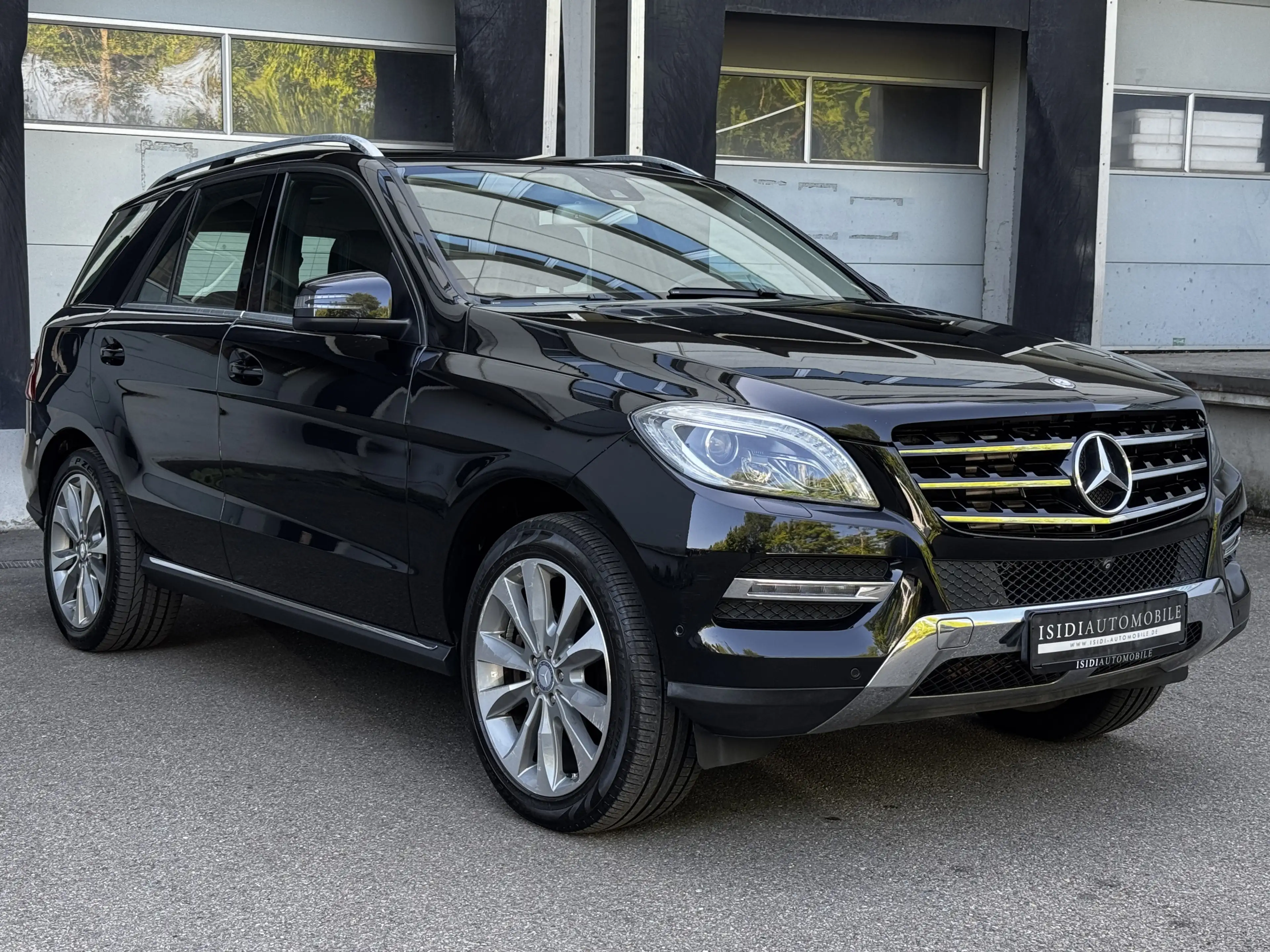 Mercedes-Benz ML 350 CDI BlueTec 4M Xenon Airmatic AHK 360° — photo 10
