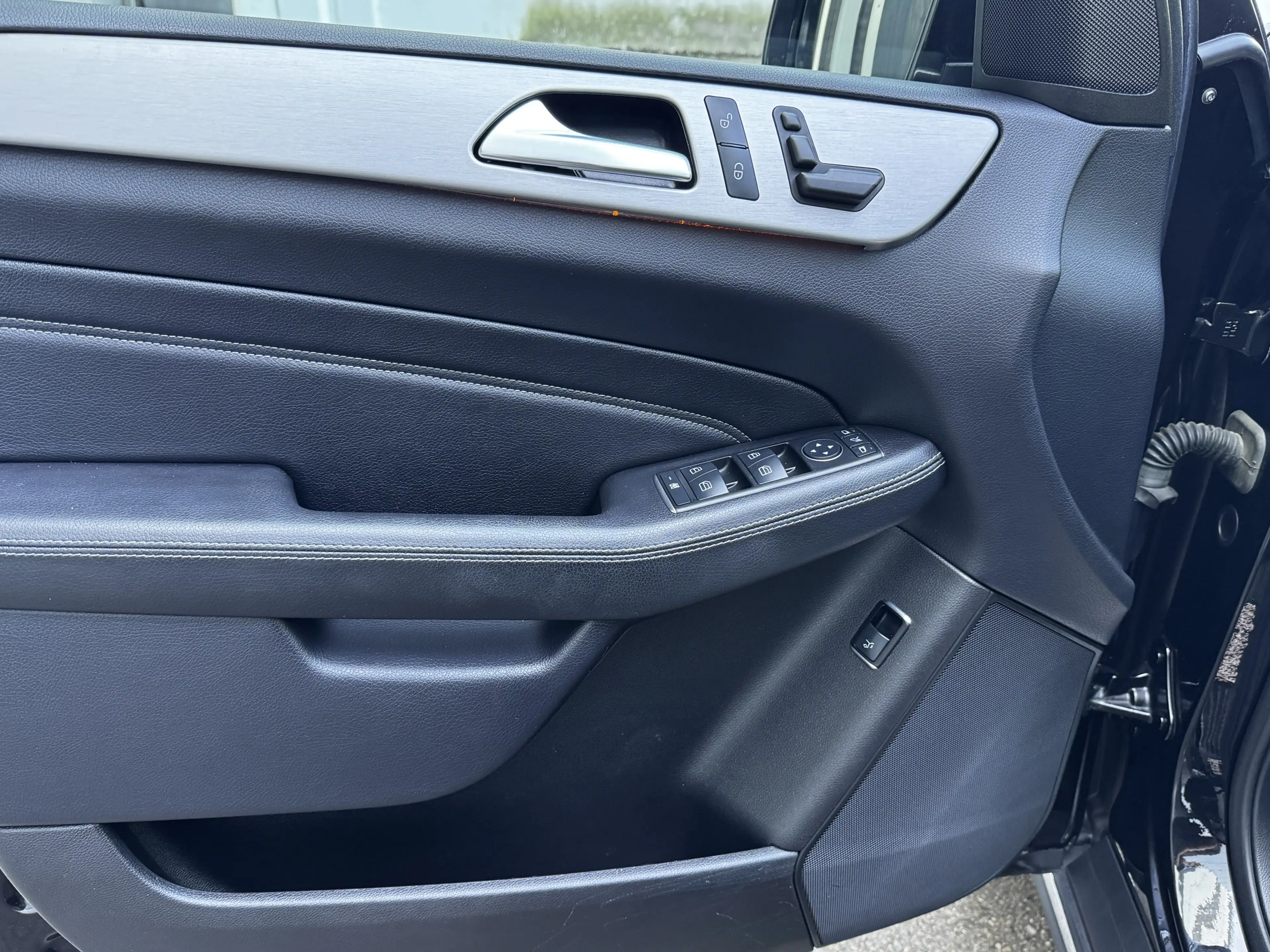 Mercedes-Benz ML 350 CDI BlueTec 4M Xenon Airmatic AHK 360° — photo 13