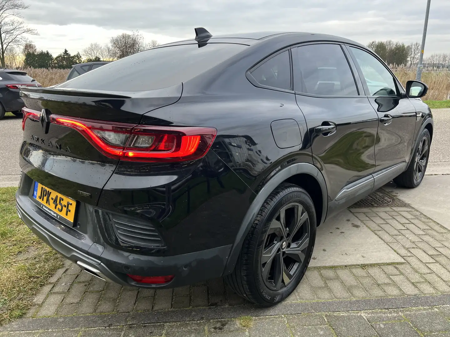 Renault Arkana 1.6 E-Tech hybrid 145 E-Tech engineered / Adaptive Zwart - 2