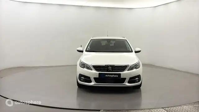 Peugeot 308 view 2